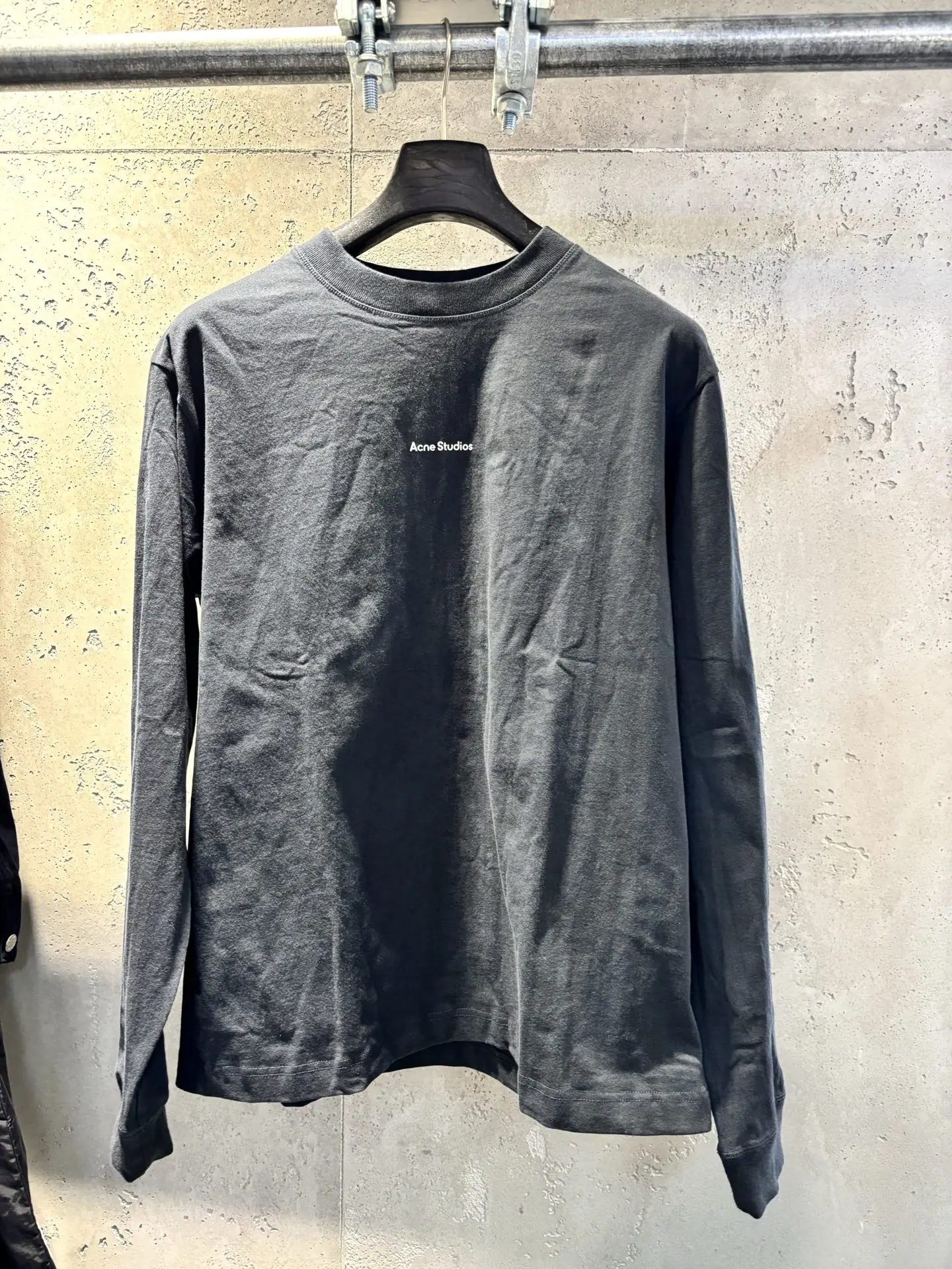 발렌시아가 여성 긴팔 티셔츠 142632