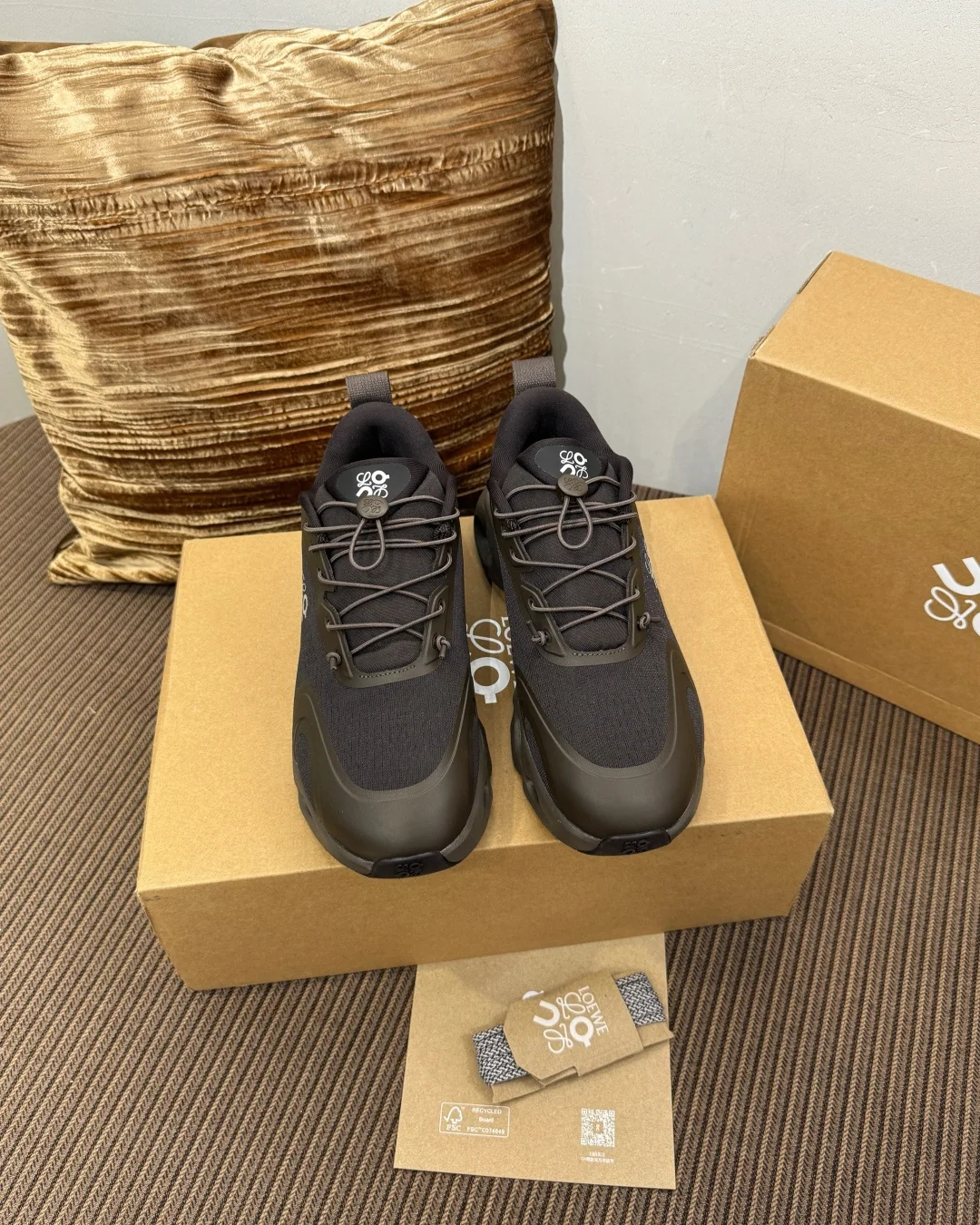로에베 스니커즈 메시 187642