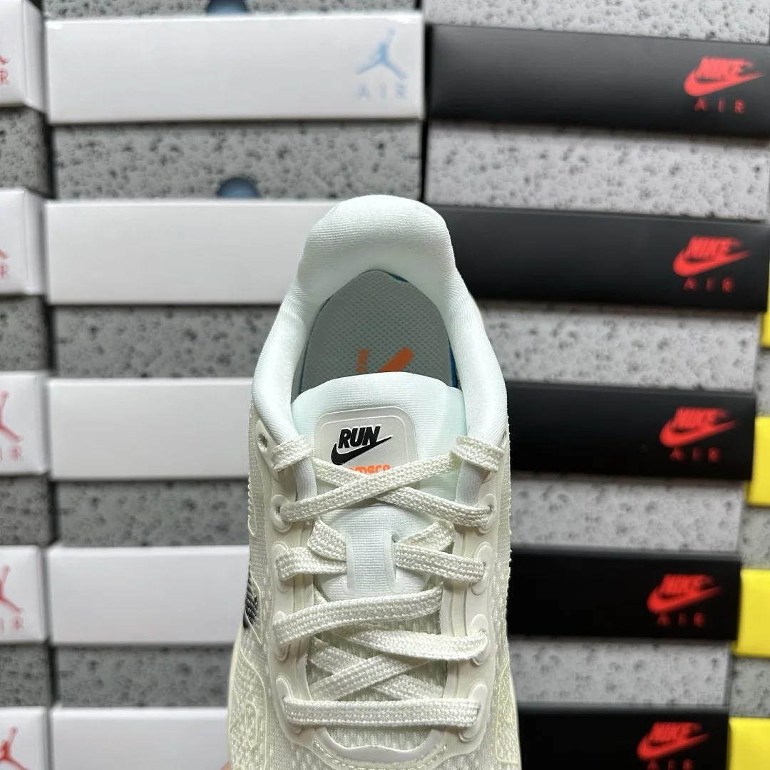 나이키 [M] 보메로 프리미엄 IQ4035-100 201652 Nike Vomero Premium Sail Coconut Milk 상세 이미지 6