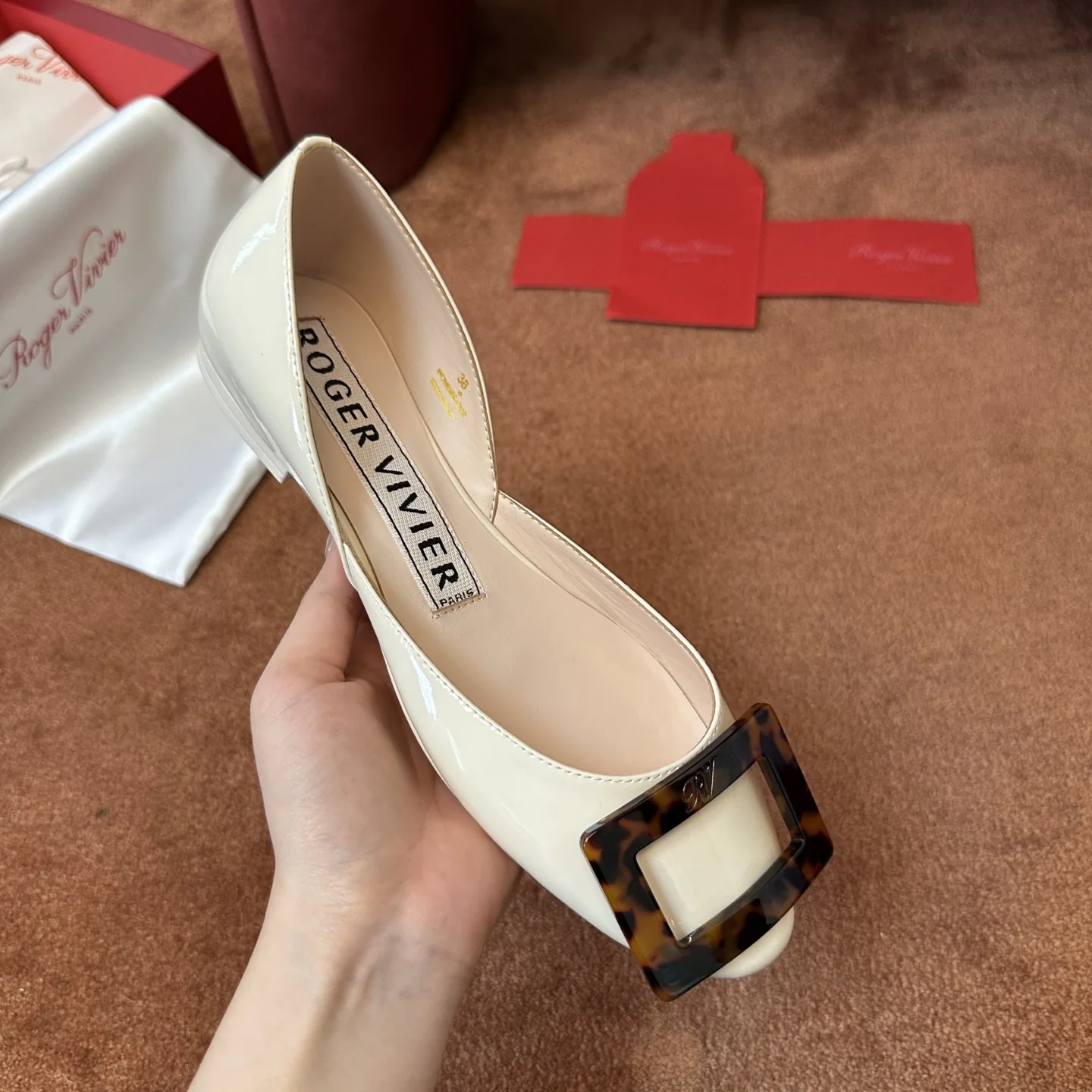 로저비비에 비비에 슬라이드 여성 슬리퍼 상세 이미지 3