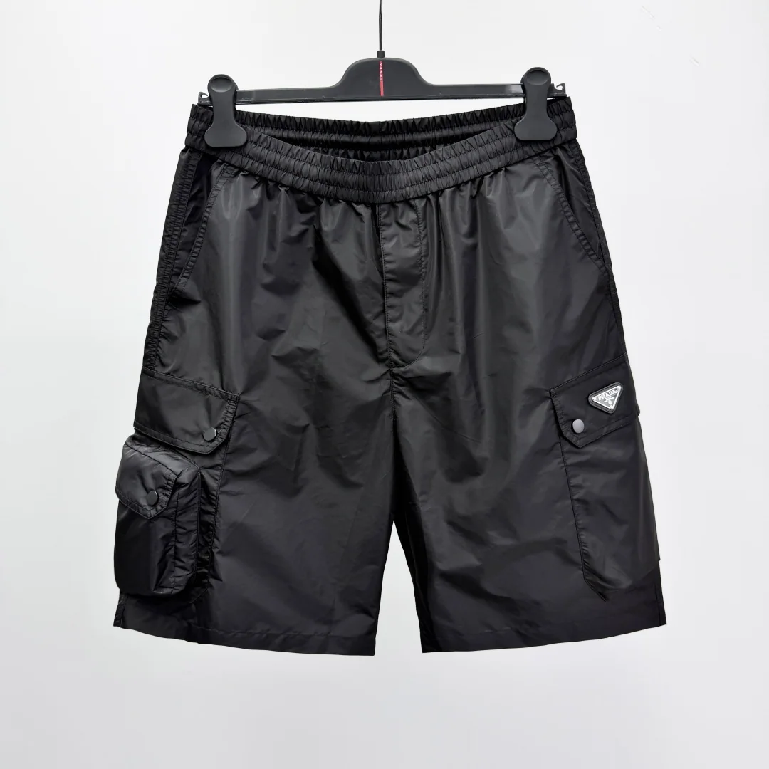 프라다 Re-Nylon 로고 집업 반바지 상세 이미지 1