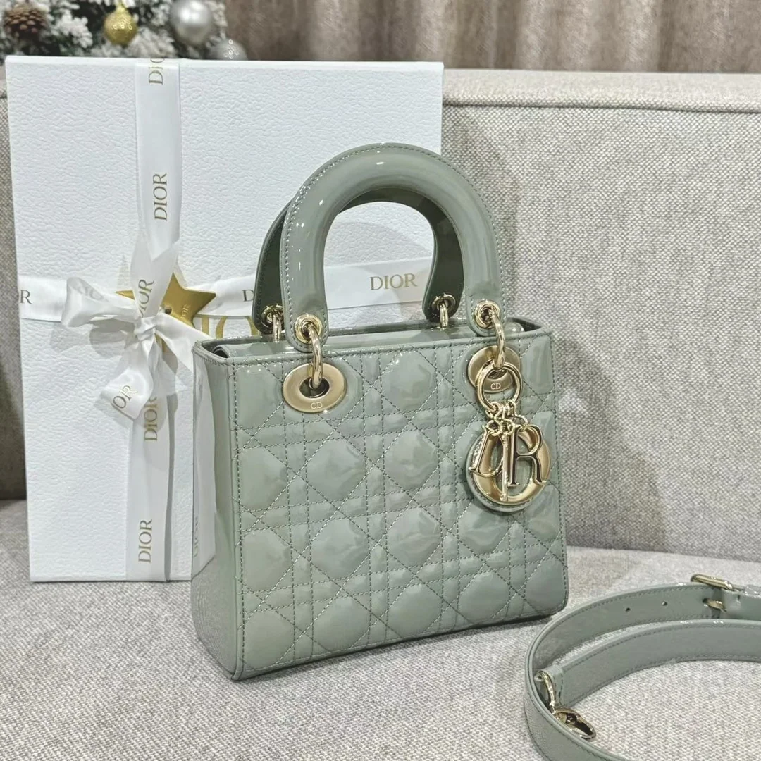 디올 라임 20 플랩 가방 상세 이미지 2