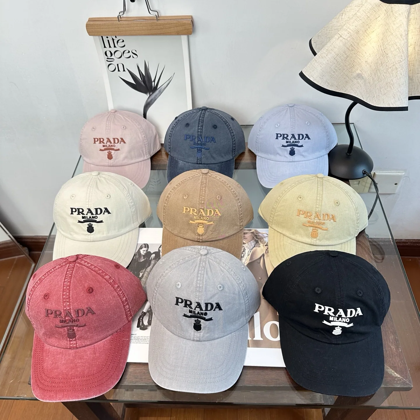 프라다 베이직 베이스볼 캡 119365