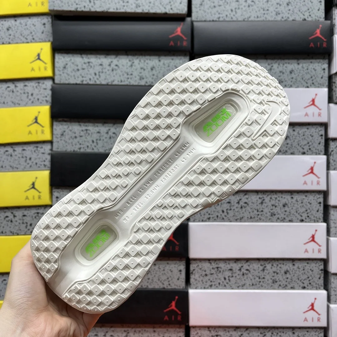 나이키 [CG] 보메로 프리미엄 HQ2050-303 201982 Nike Vomero Premium 상세 이미지 8