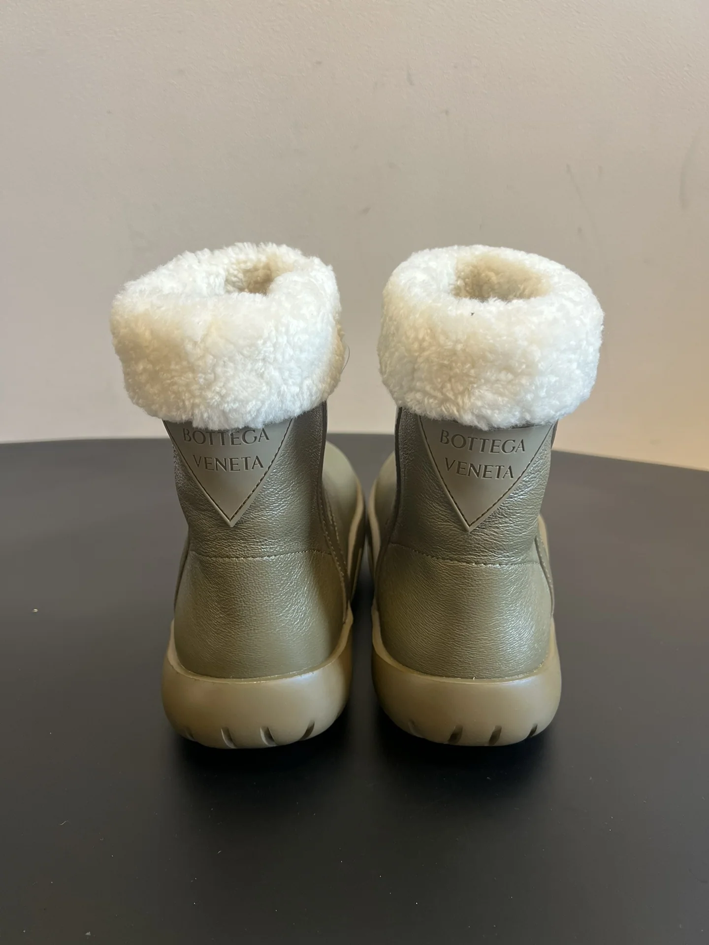 보테가베네타 라운드 토 울 안감 앵클 부츠 9881 상세 이미지 4