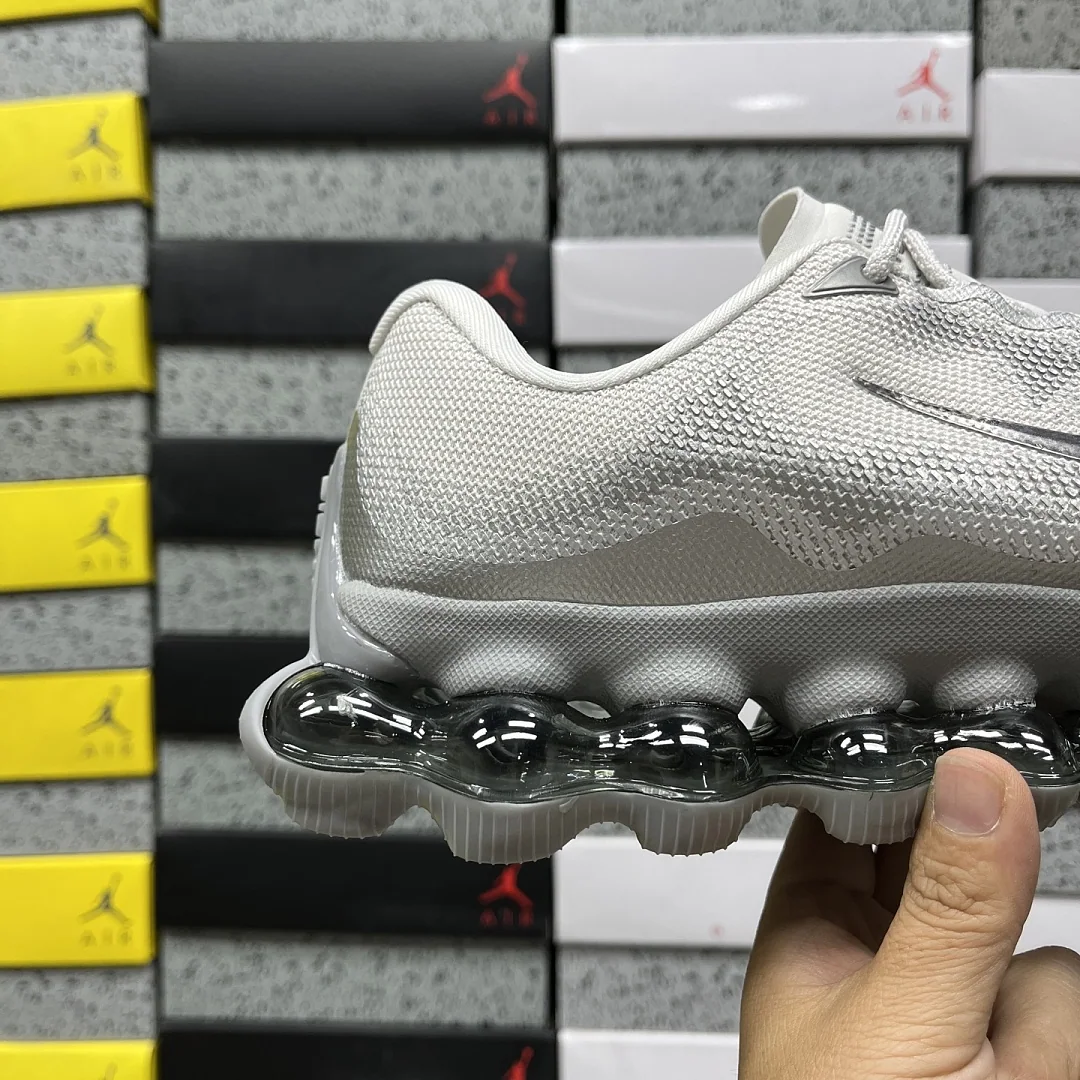 나이키 [EG] 에어 화이트 실버 그레이 IQ7634-007 201670 Nike Air Liquid Max 상세 이미지 10