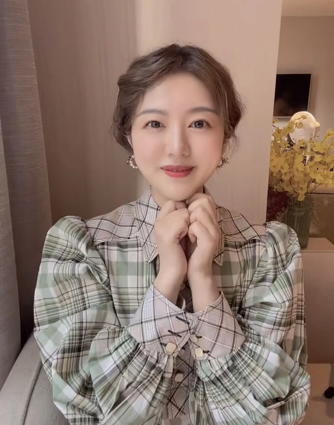 샤넬 커브 진주 더블 C 귀걸이 상세 이미지 4