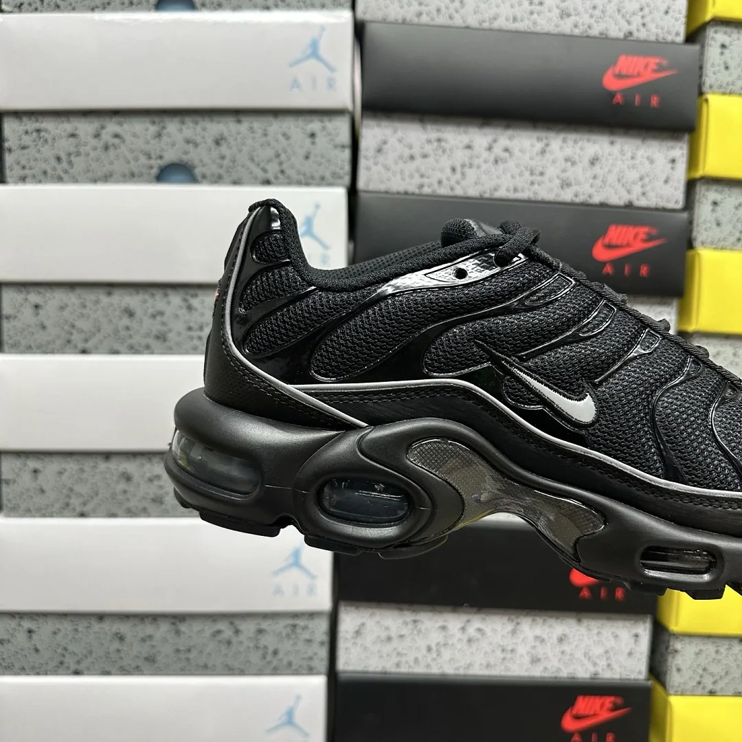 나이키 [DF] 에어 맥스 플러스 OG HV8066-002 201691 Nike Air Max Plus OG Black Reflective 상세 이미지 7