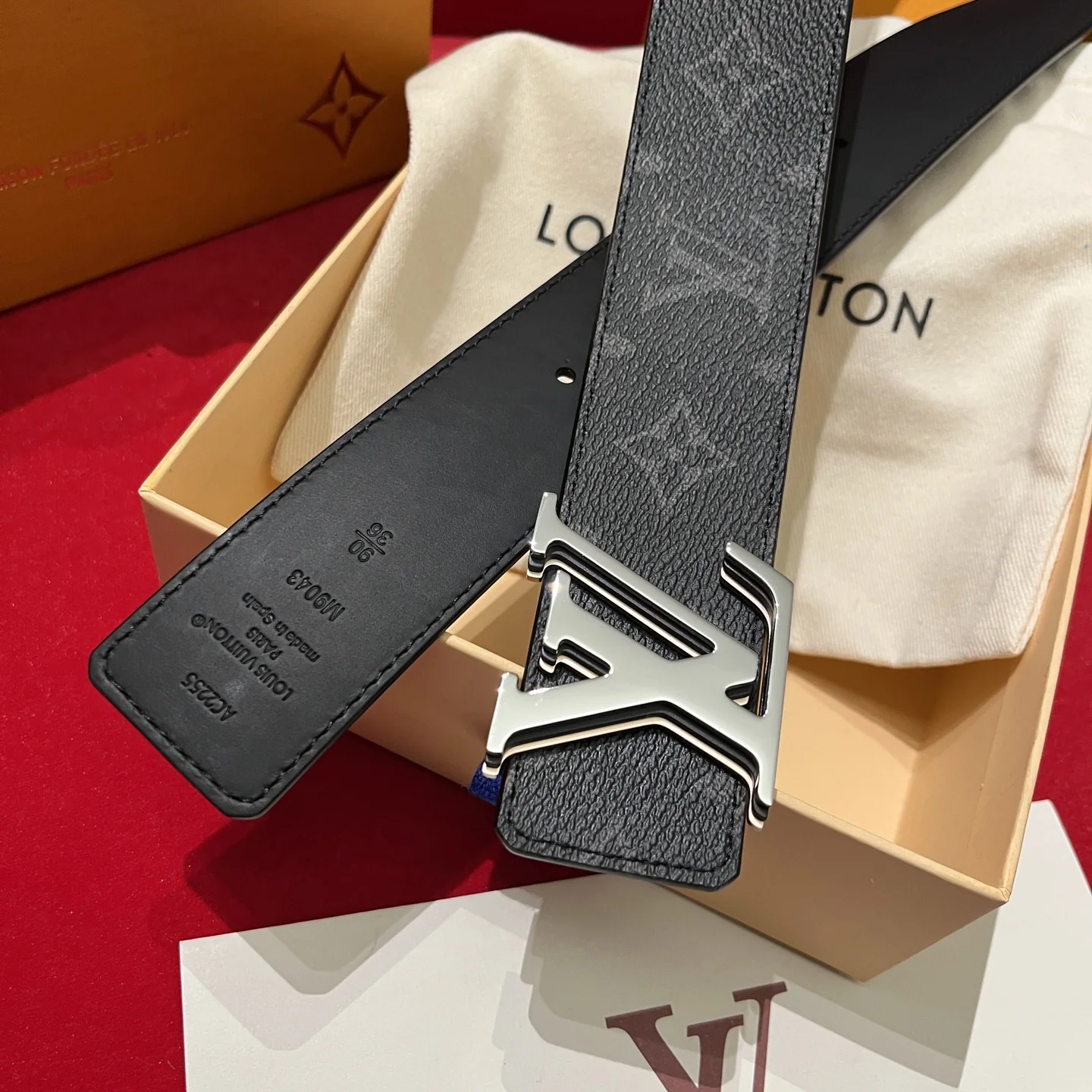 루이비통 LV 옵틱 버클 캔버스 벨트 상세 이미지 5