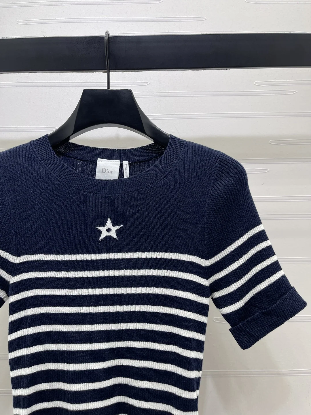 디올 울 니트 스트라이프 크루넥 반팔 탑 상세 이미지 2