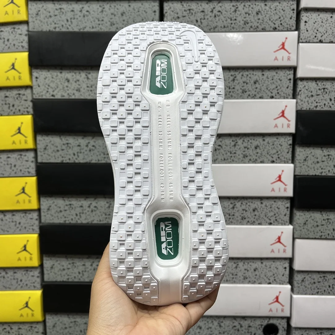 나이키 [5A] 보메로 프리미엄 HM5973-300 201650 Nike Vomero Premium Barely Green 상세 이미지 10