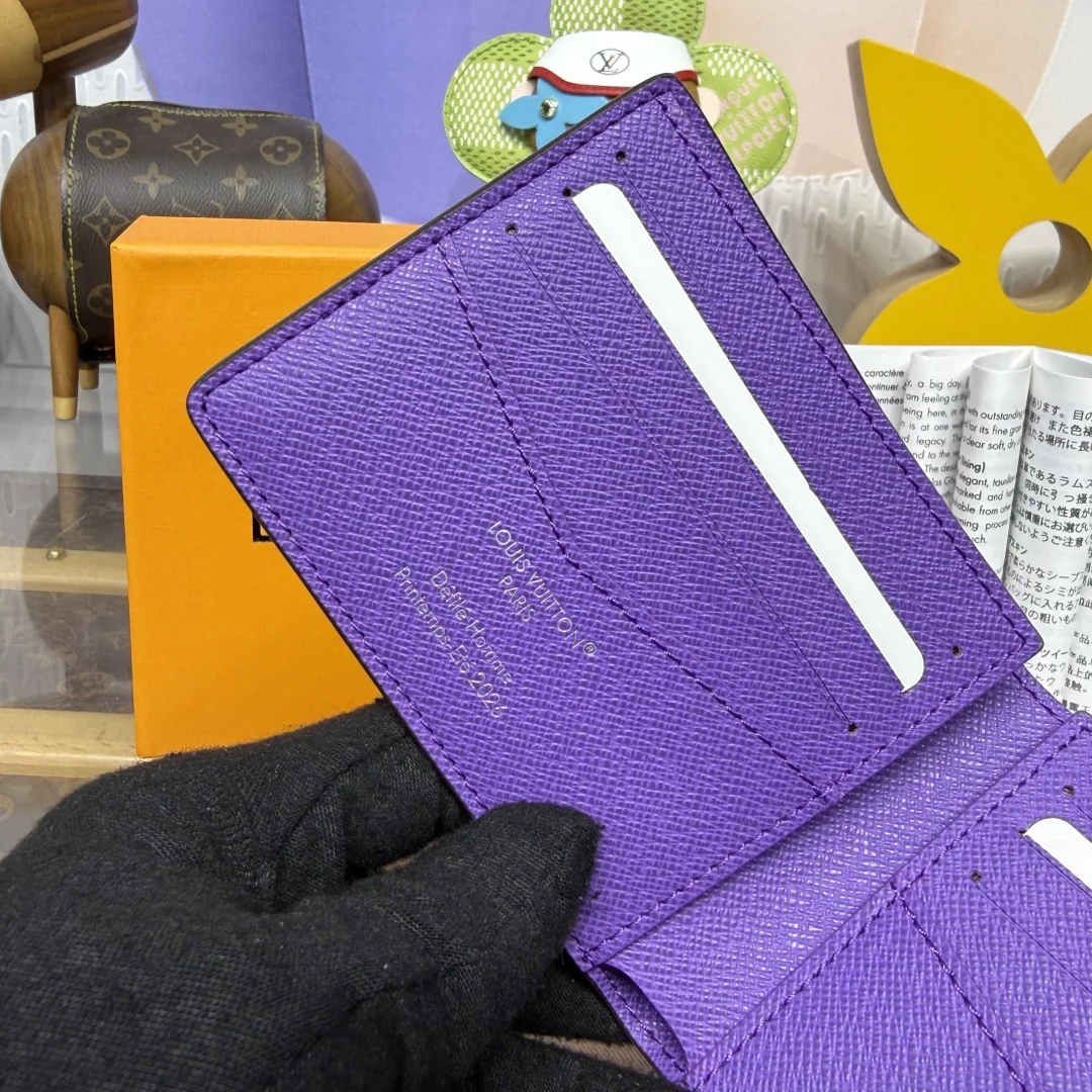 루이비통 그라데이션 모노그램 이중 접이식 지갑 상세 이미지 6
