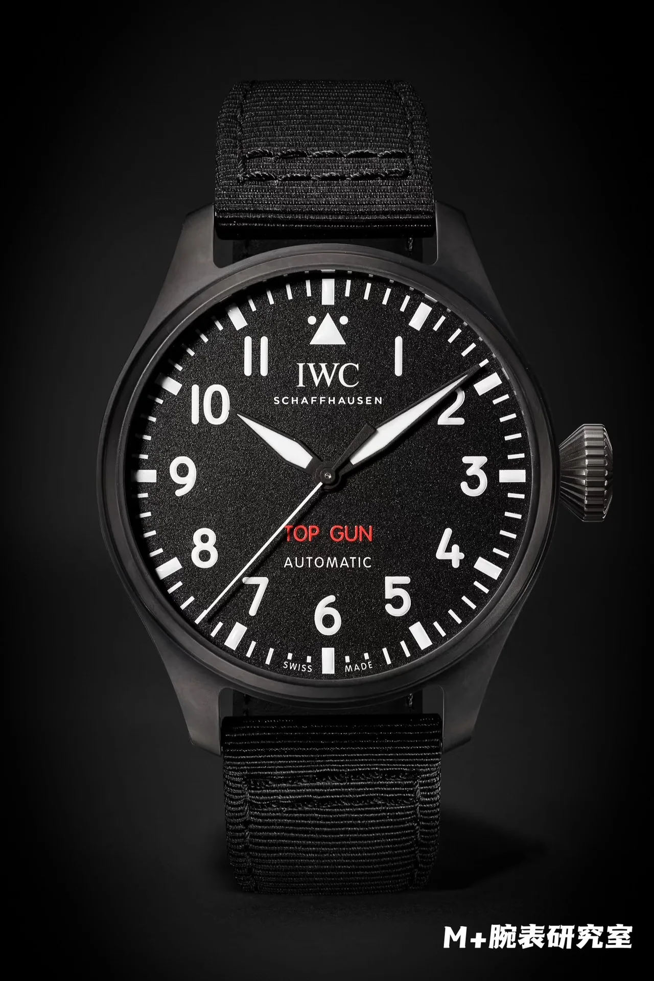 IWC 파일럿 시계 상세 이미지 2