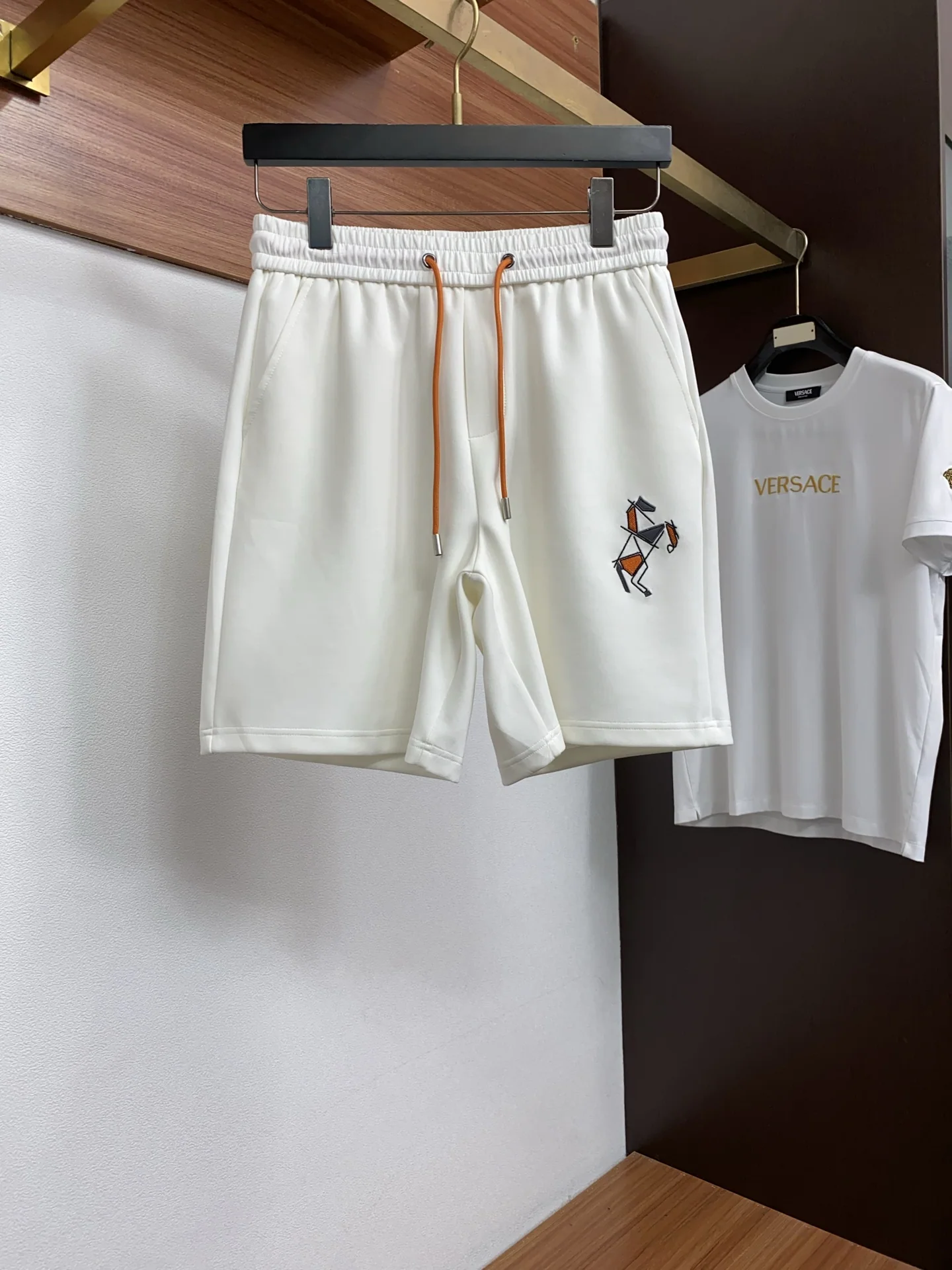 에르메스 자수 반팔 티셔츠 남성 반팔세트 상세 이미지 5