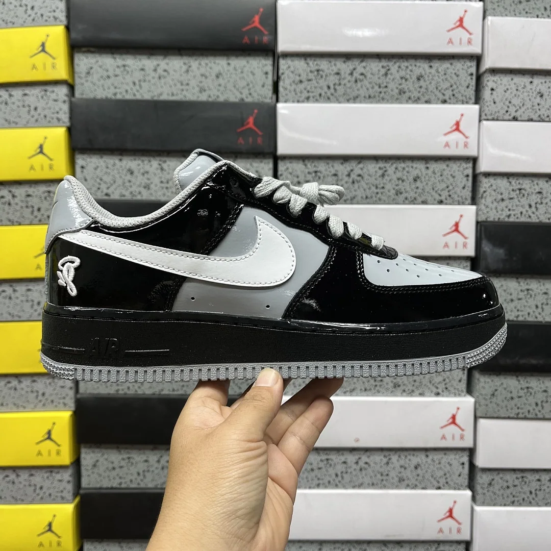 나이키 [S2] 에어 포스 1 로우 IO9974-010 201544 Nike Air Force 1 Low Syna Central Cee 상세 이미지 2