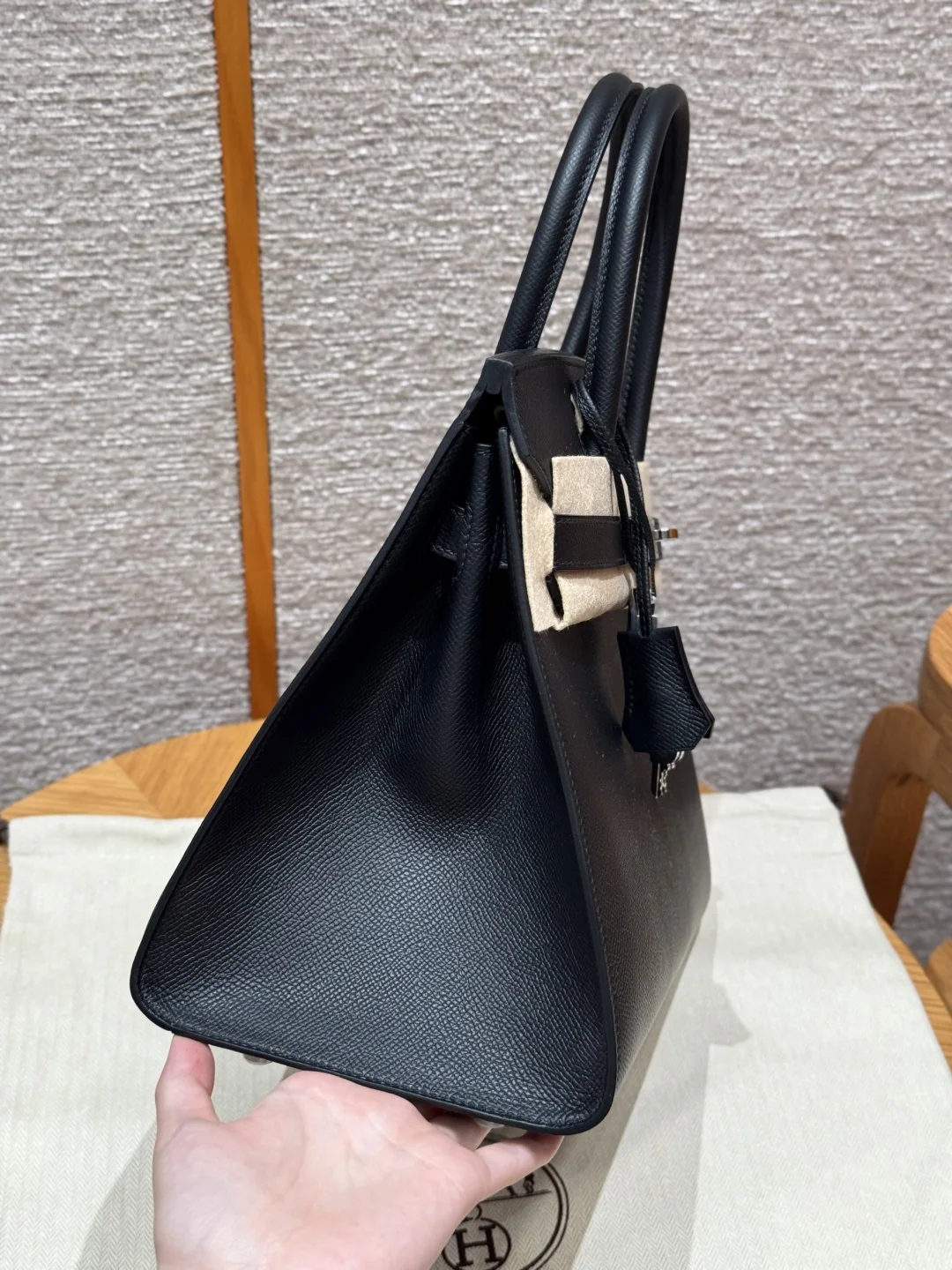 에르메스 버킨 30 cm 블랙 가방 상세 이미지 3
