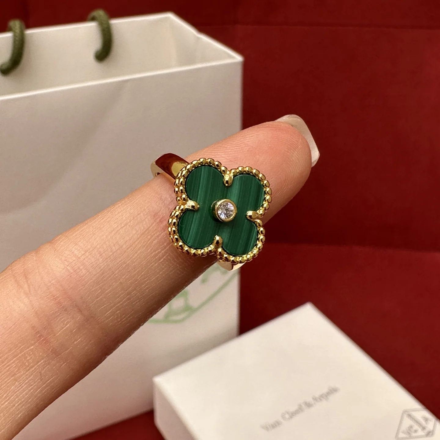 반클리프앤아펠 빈티지 알함브라 네 잎 클로버 18K 골드 도금 반지 178586