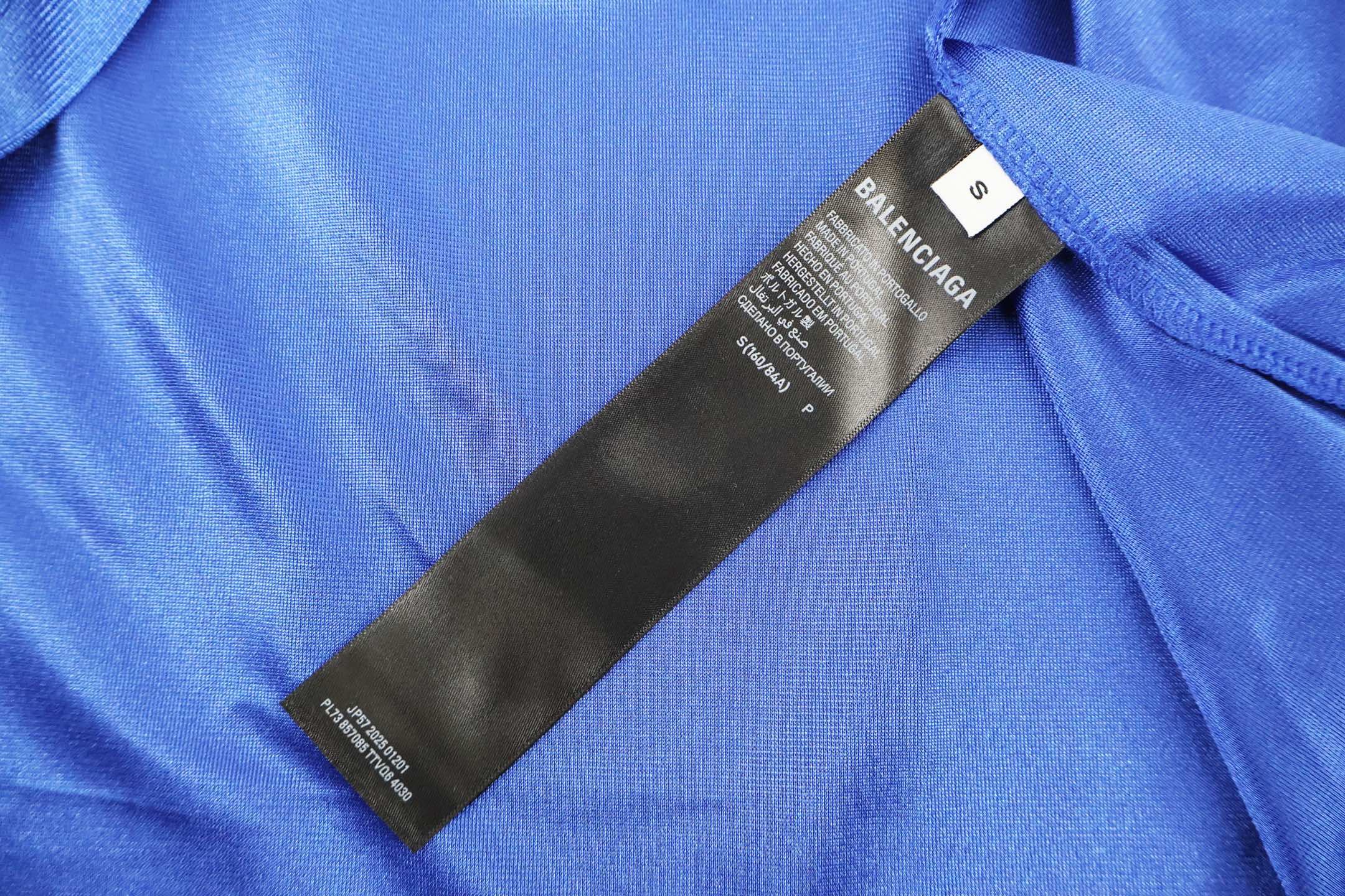발렌시아가 라이온 자수 브이넥 반팔 티셔츠 상세 이미지 9