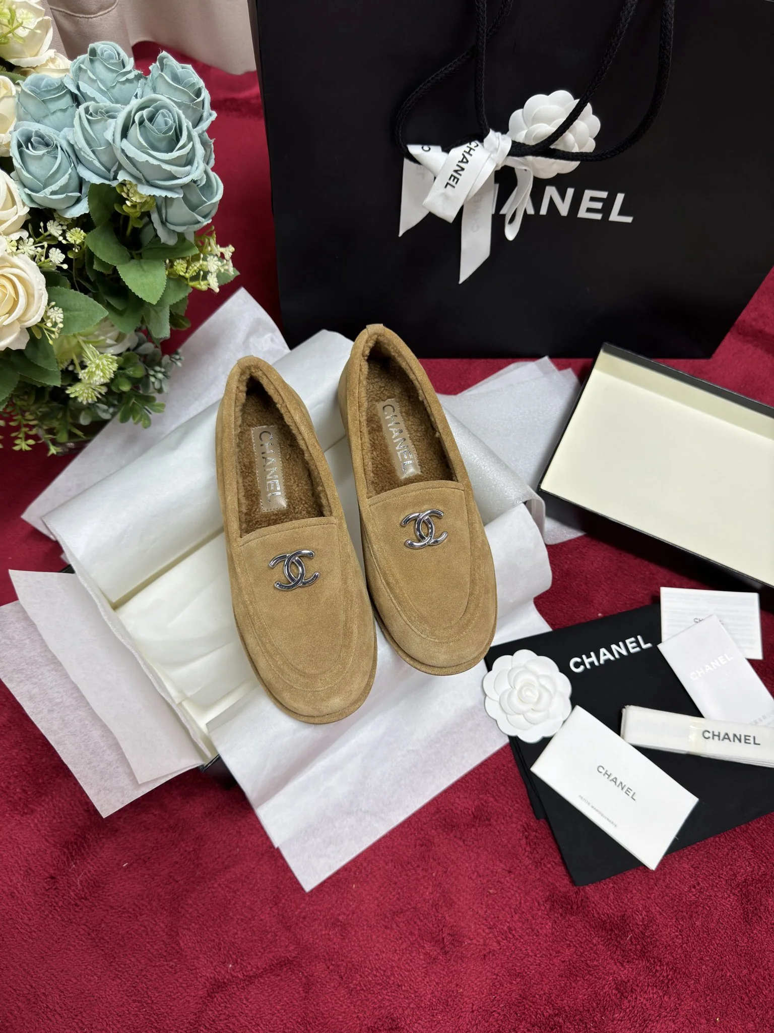 샤넬 24 K 스웨이드 퍼 트리밍 로퍼 상세 이미지 1