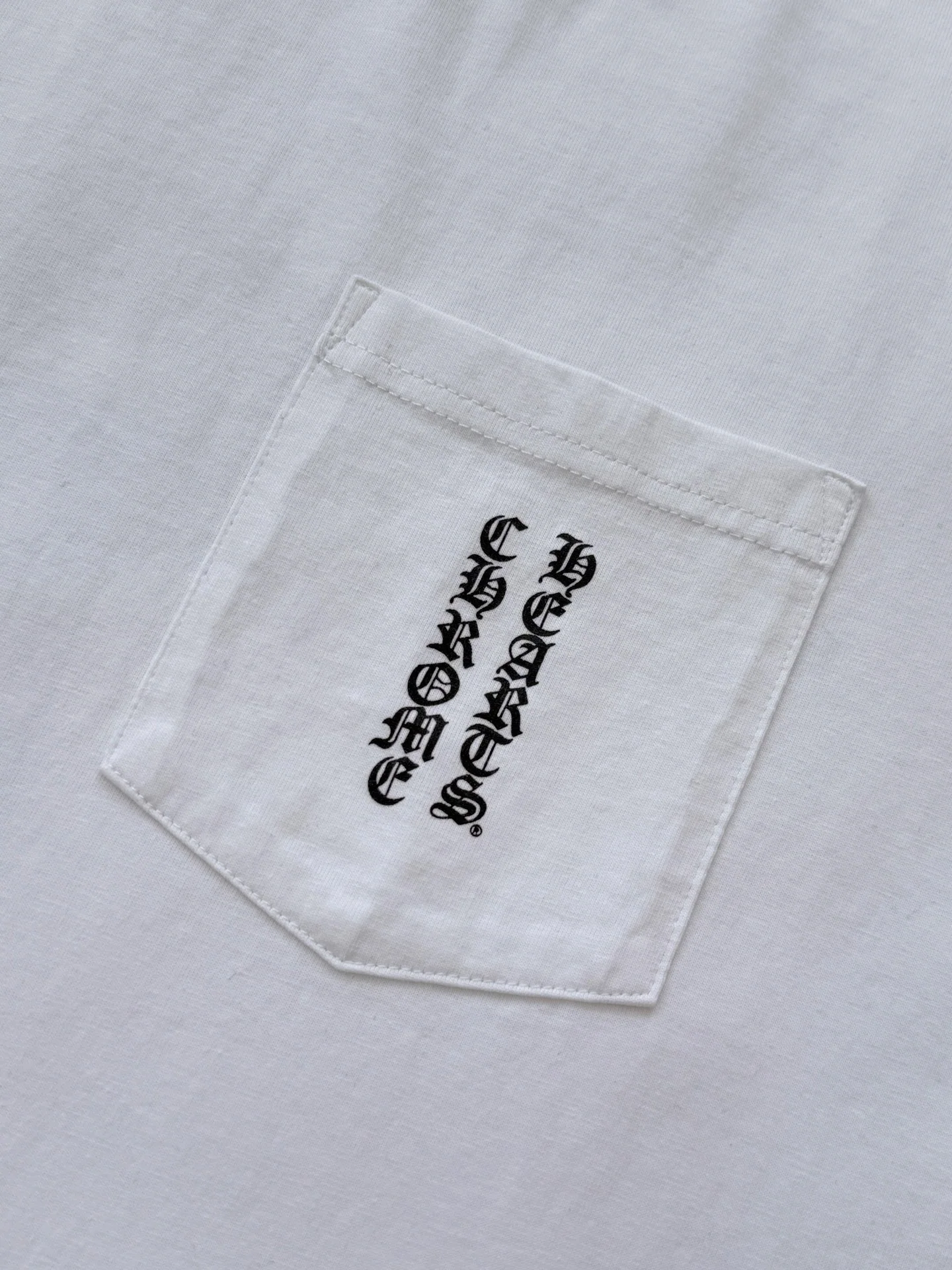 크롬하츠 빈티지 산스크리트 크로스 남성 반팔 티셔츠 상세 이미지 5