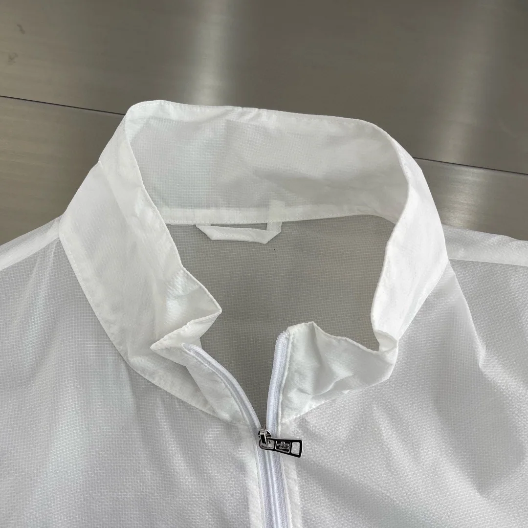 몽클레어 체크 패턴 나일론 후드 자켓 상세 이미지 3