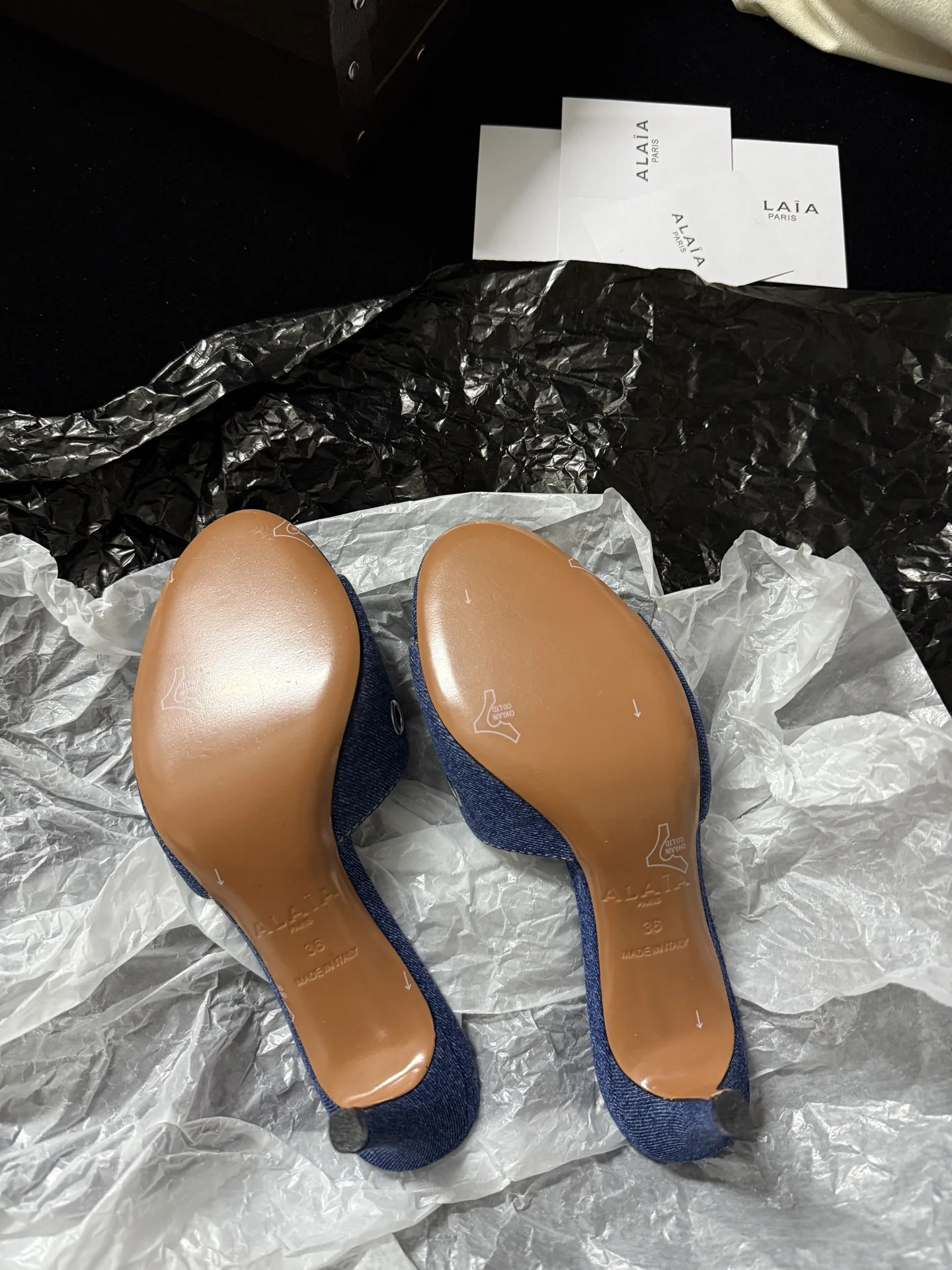 알라이아 메탈 링 스틸레토 힐 뮬 상세 이미지 9