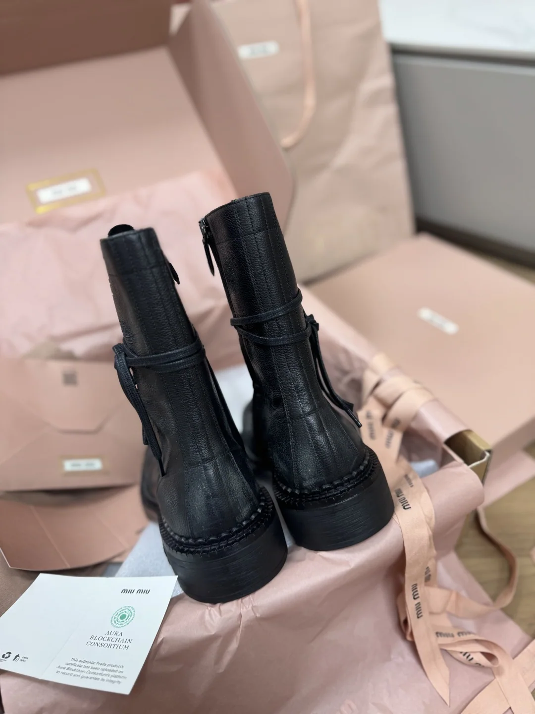 미우미우 소가죽 레트로 모터사이클 마틴 부츠 상세 이미지 7