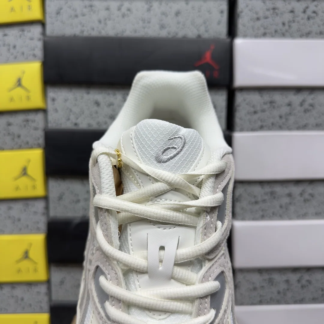 아식스 [WZ] 젤 NYC 1203A739-100 200465 Asics Gel-NYC Cream Grey 상세 이미지 9