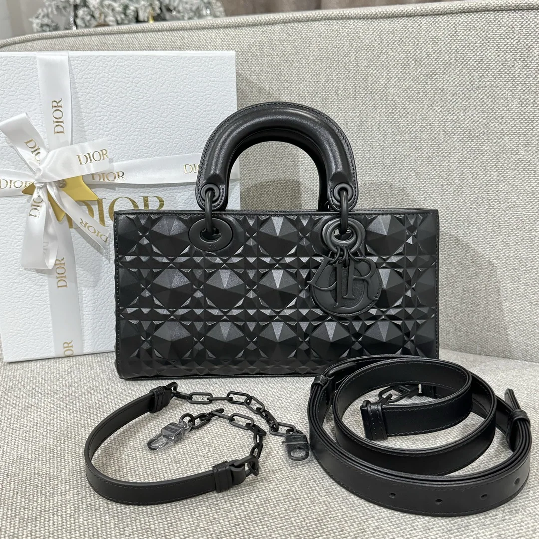 디올 라이코 26 다이아몬드 레이디백 상세 이미지 1