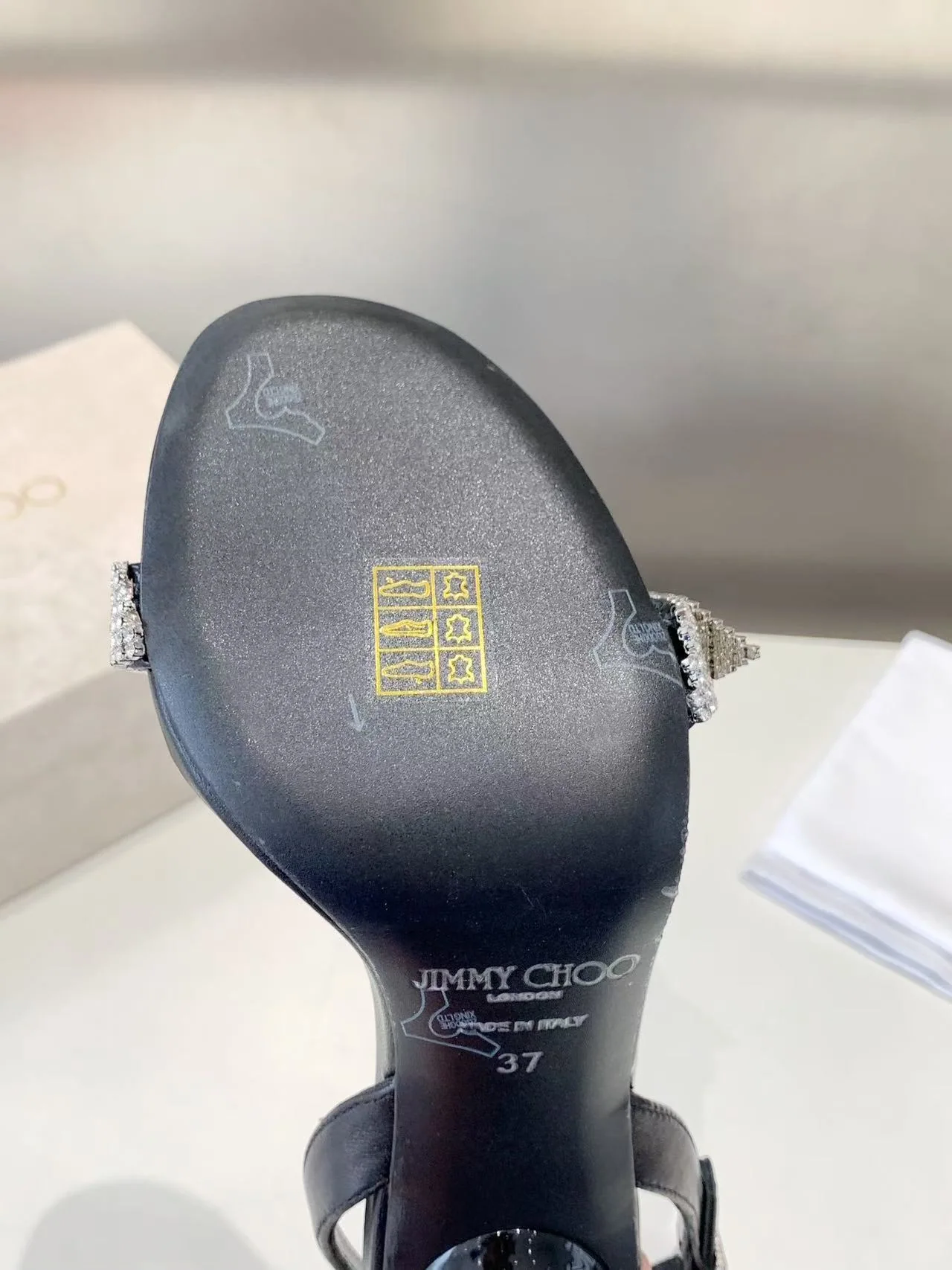 지미추 다이아몬드 버클 하이힐 샌들 8101 상세 이미지 9