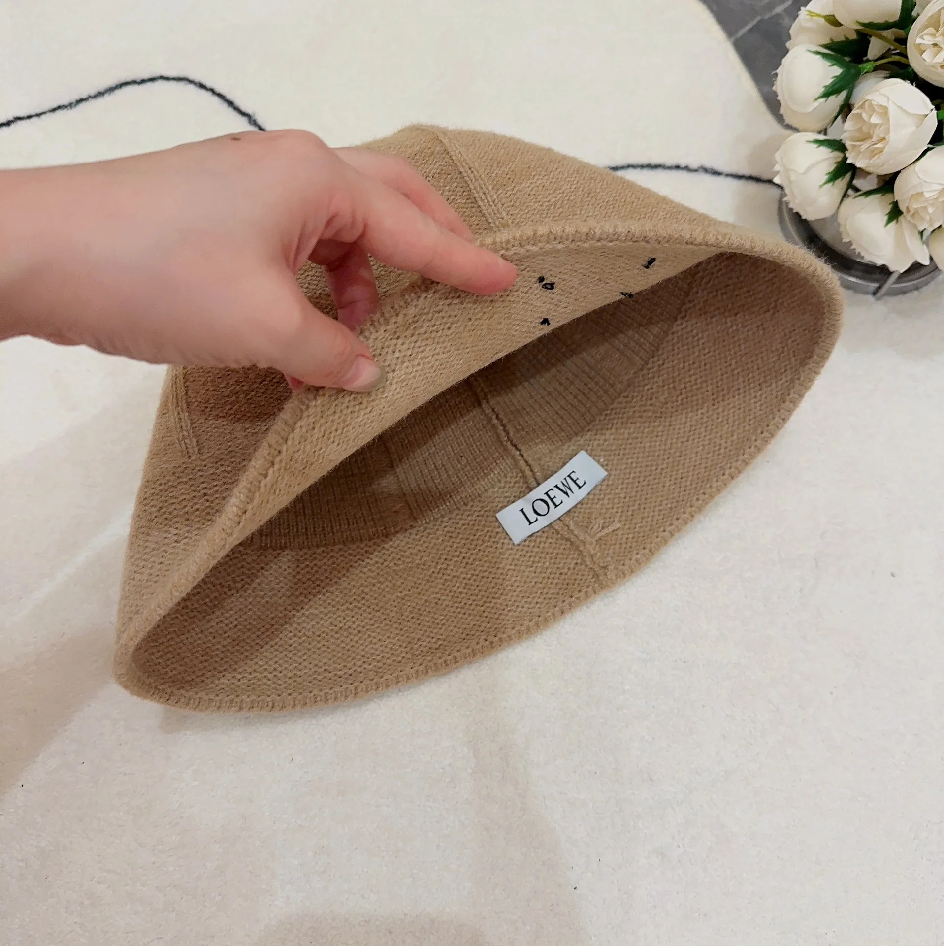 로에베 아플리케 자수 버킷햇 상세 이미지 6