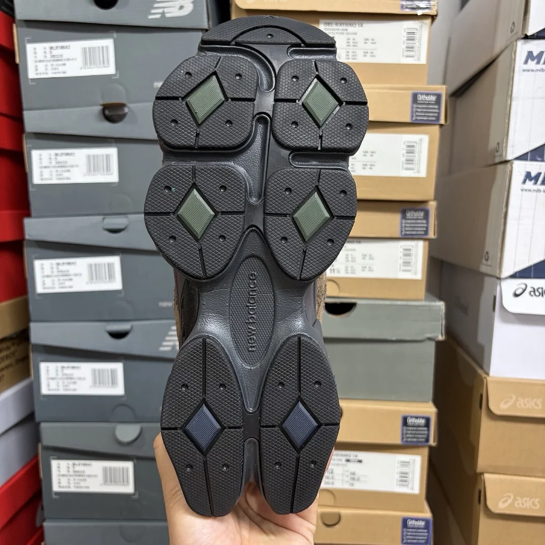 뉴발란스 [C] 9060 브라운 U9060OUT 202099 New Balance 9060 상세 이미지 9