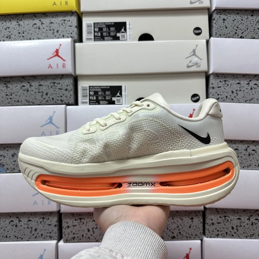 나이키 [5A] 보메로 프리미엄 옐로우 오렌지 HQ2050-100 201621 Nike Vomero Premium 상세 이미지 9