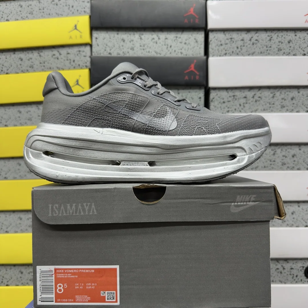 나이키 [5A] 보메로 프리미엄 IR1988-084 201741 Nike Vomero Premium Isamaya Run Forever