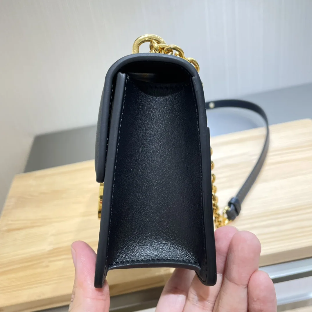 디올 가방 상세 이미지 8