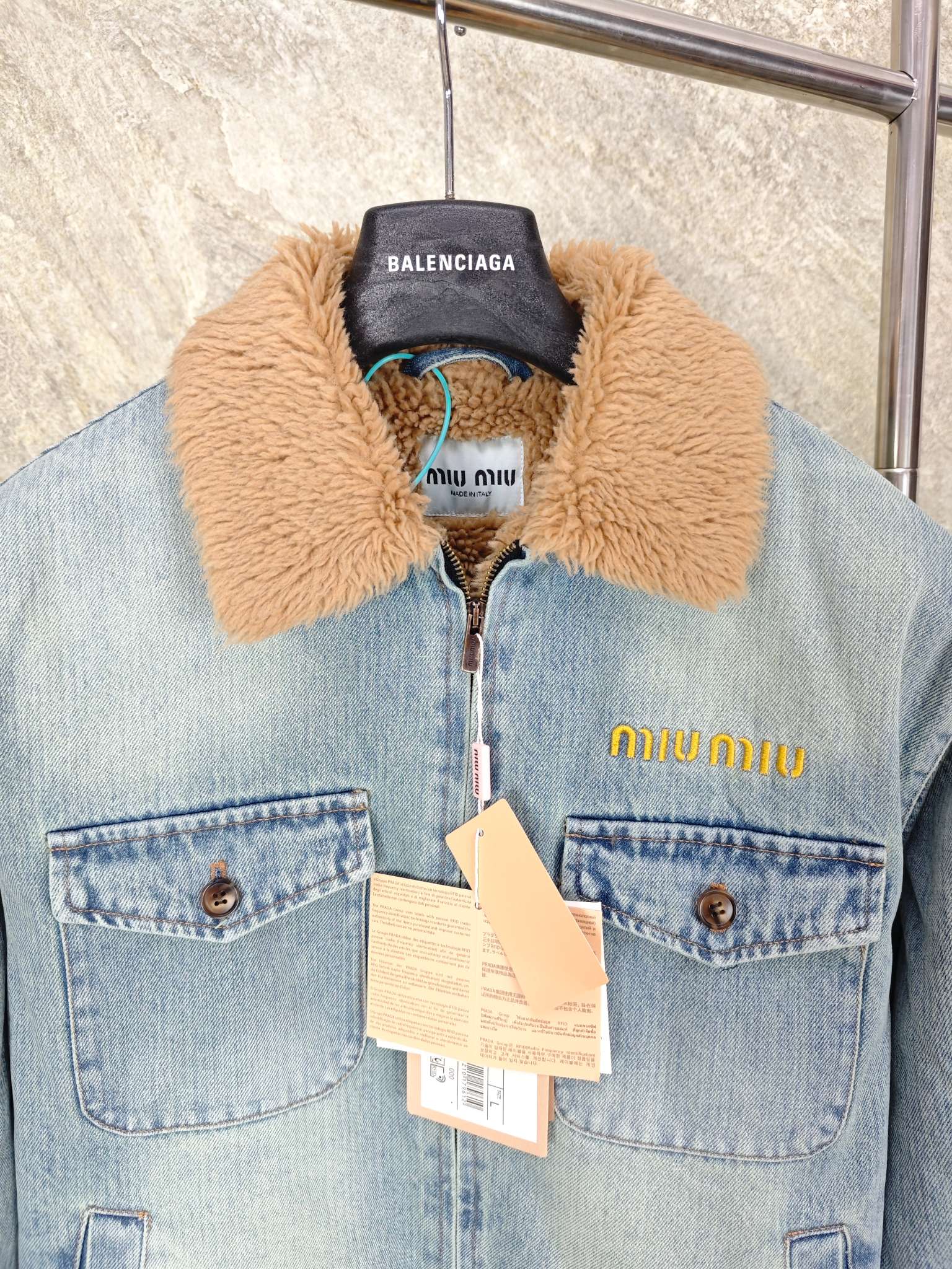 미우미우 워시드 데님 코튼 자켓 25FW 상세 이미지 4