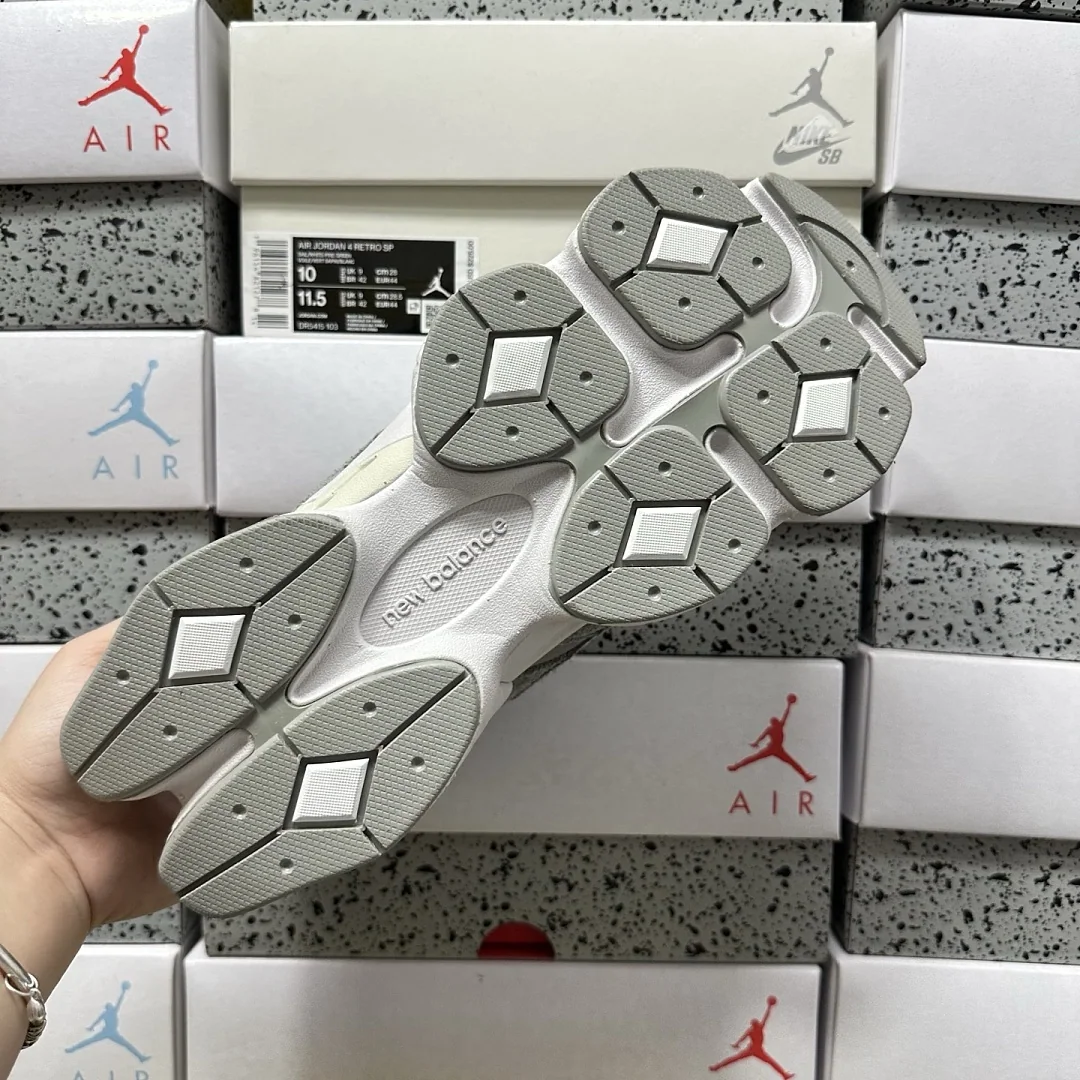 뉴발란스 [C] 9060 U9060YGA 202131 New Balance 9060 상세 이미지 9