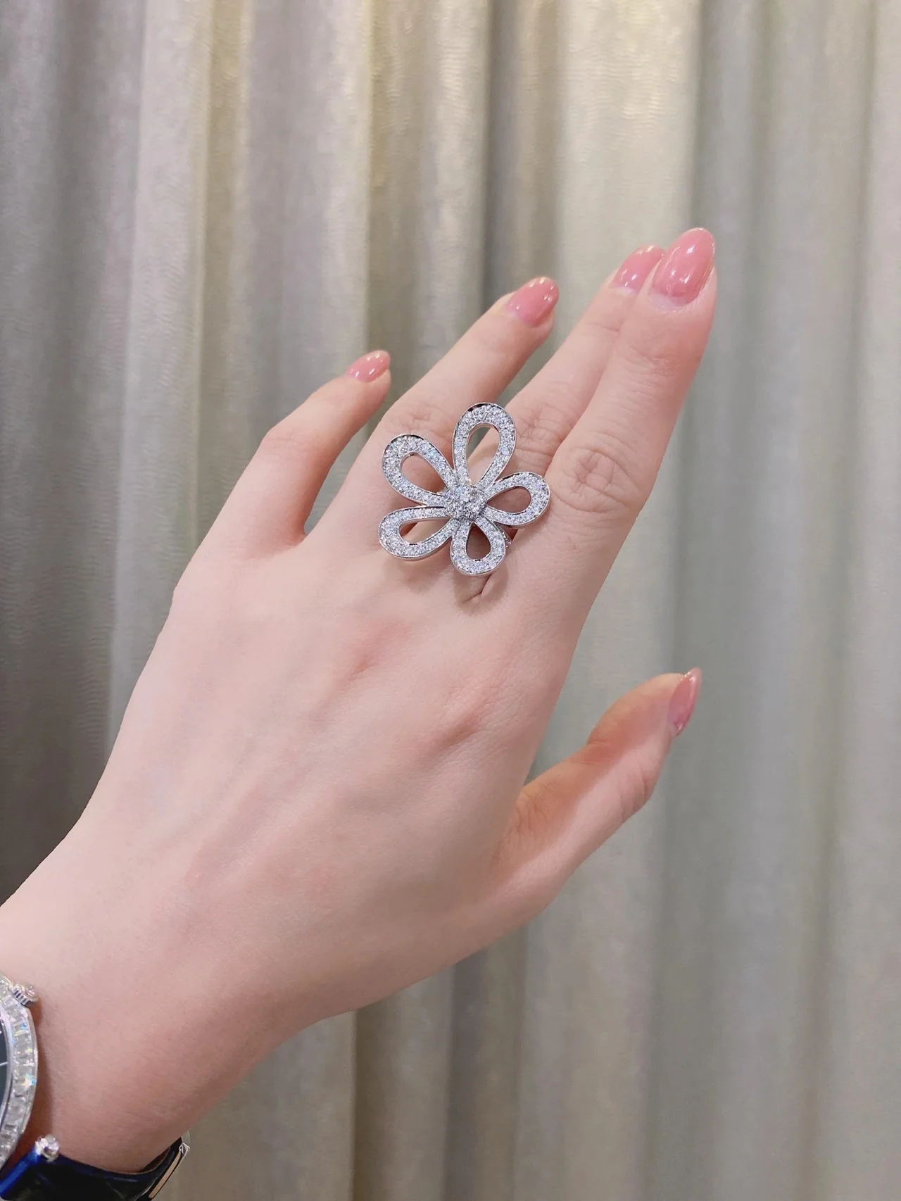 반클리프앤아펠 반지 63786 Van Cleef & Arpels Ring 상세 이미지 9