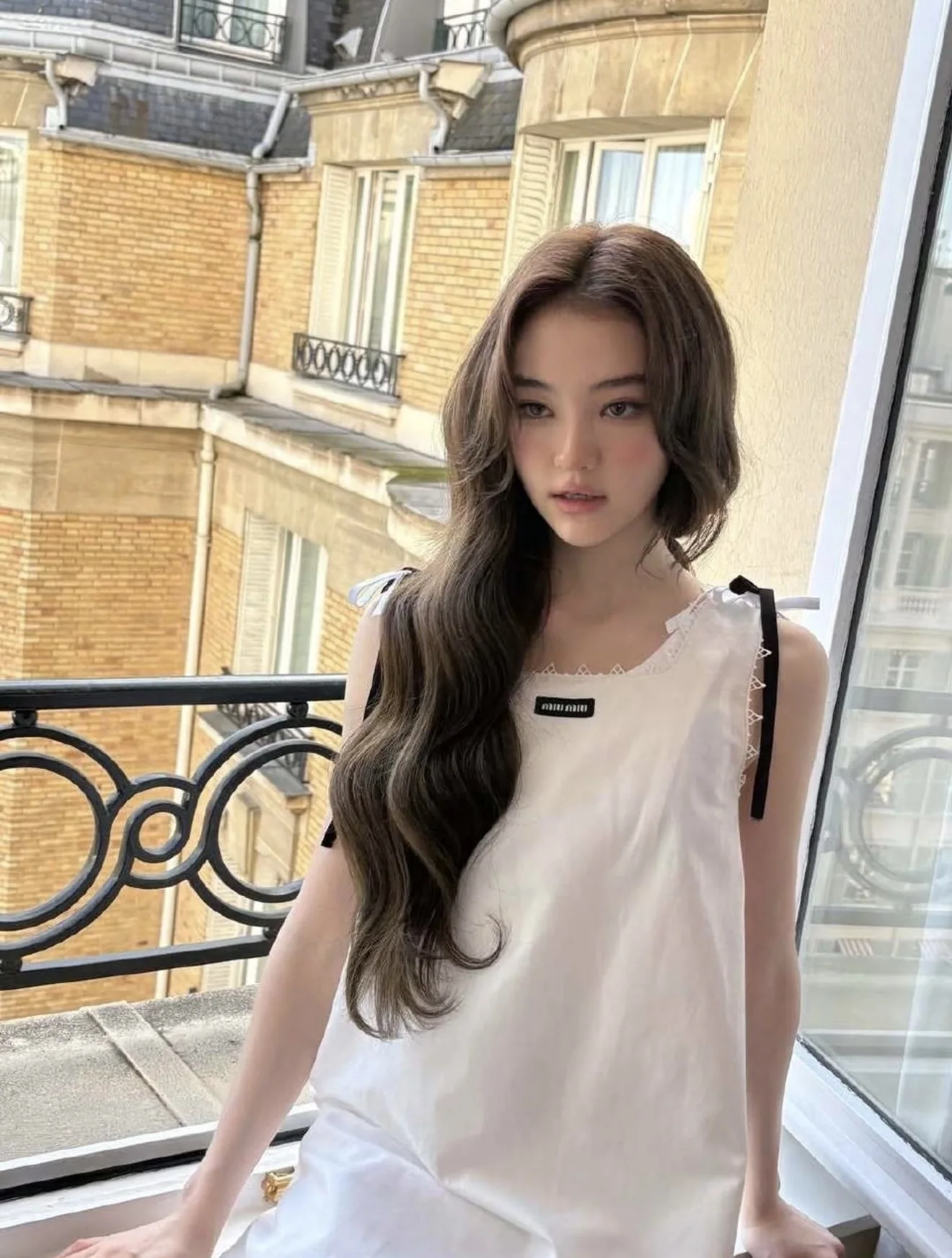 미우미우 내추럴 플리츠 민소매 원피스 상세 이미지 5