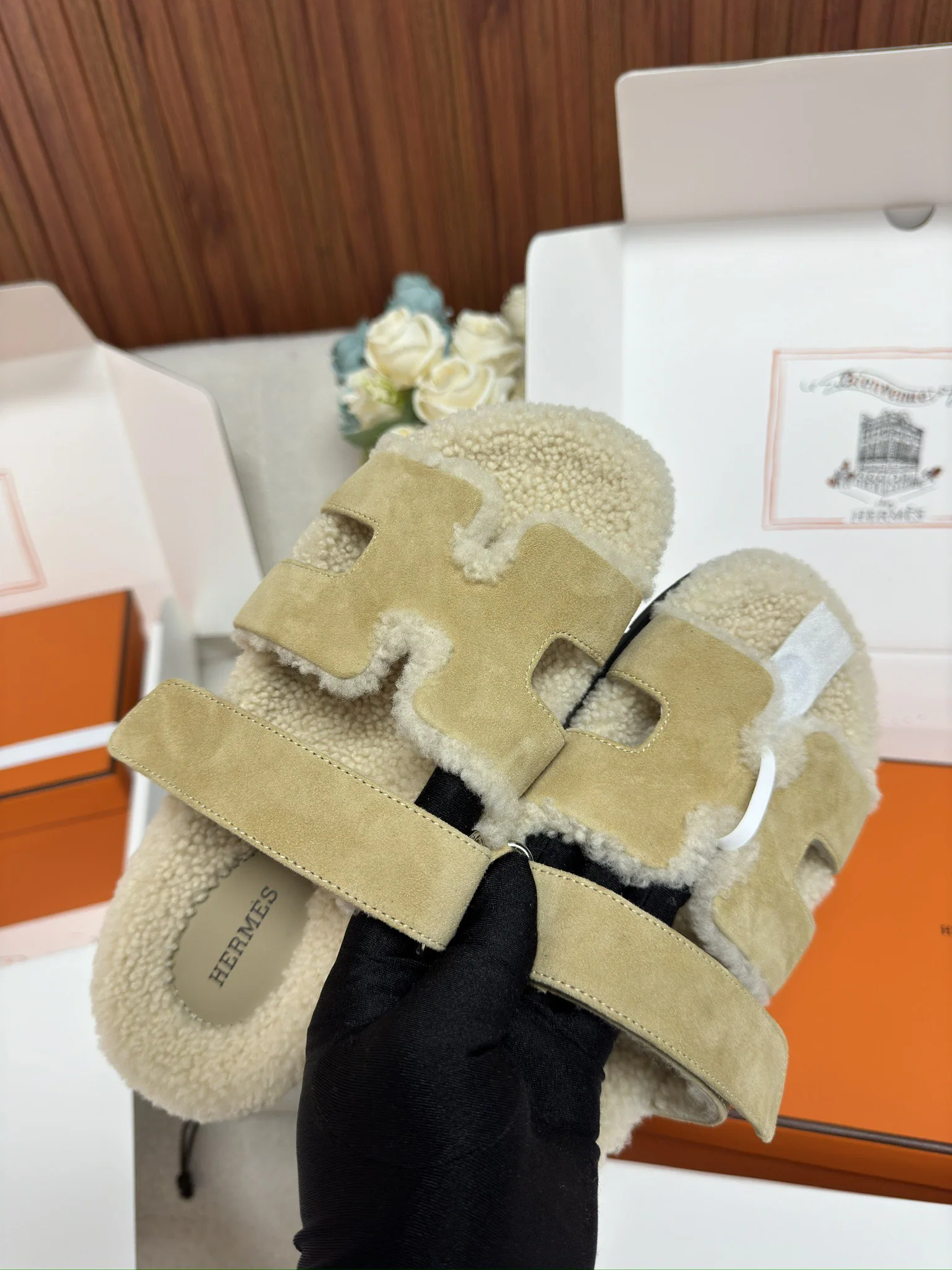 에르메스 양가죽 퍼 부티 신발 상세 이미지 5