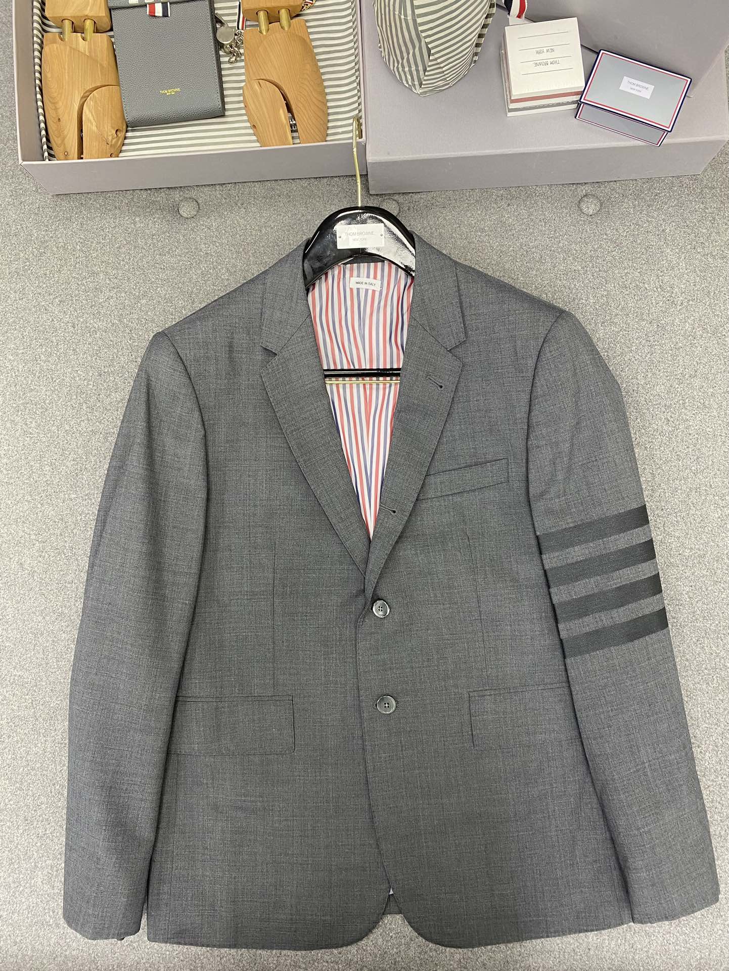 톰브라운 울 캐주얼 남성 자켓 상세 이미지 1
