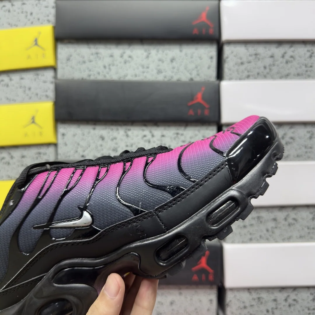 나이키 [BD] 에어 맥스 플러스 FJ5981-010 201915 Nike Air Max Plus Black Pink 상세 이미지 3