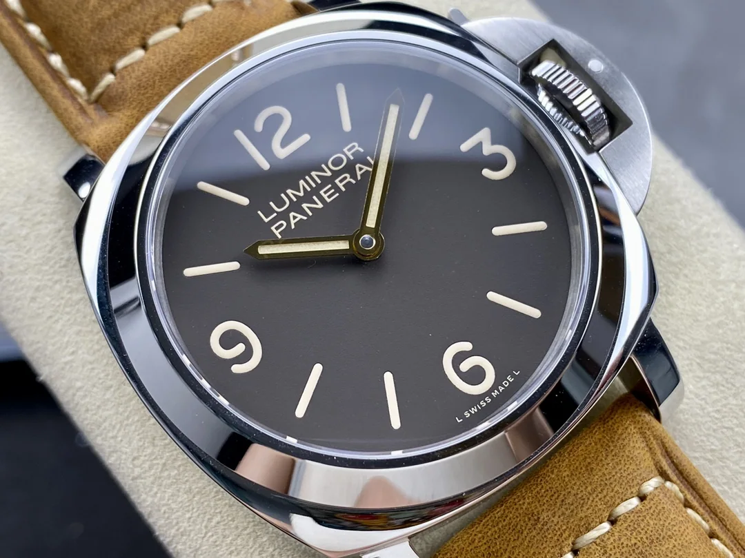 파네라이 PAM390 수동 시계 상세 이미지 2