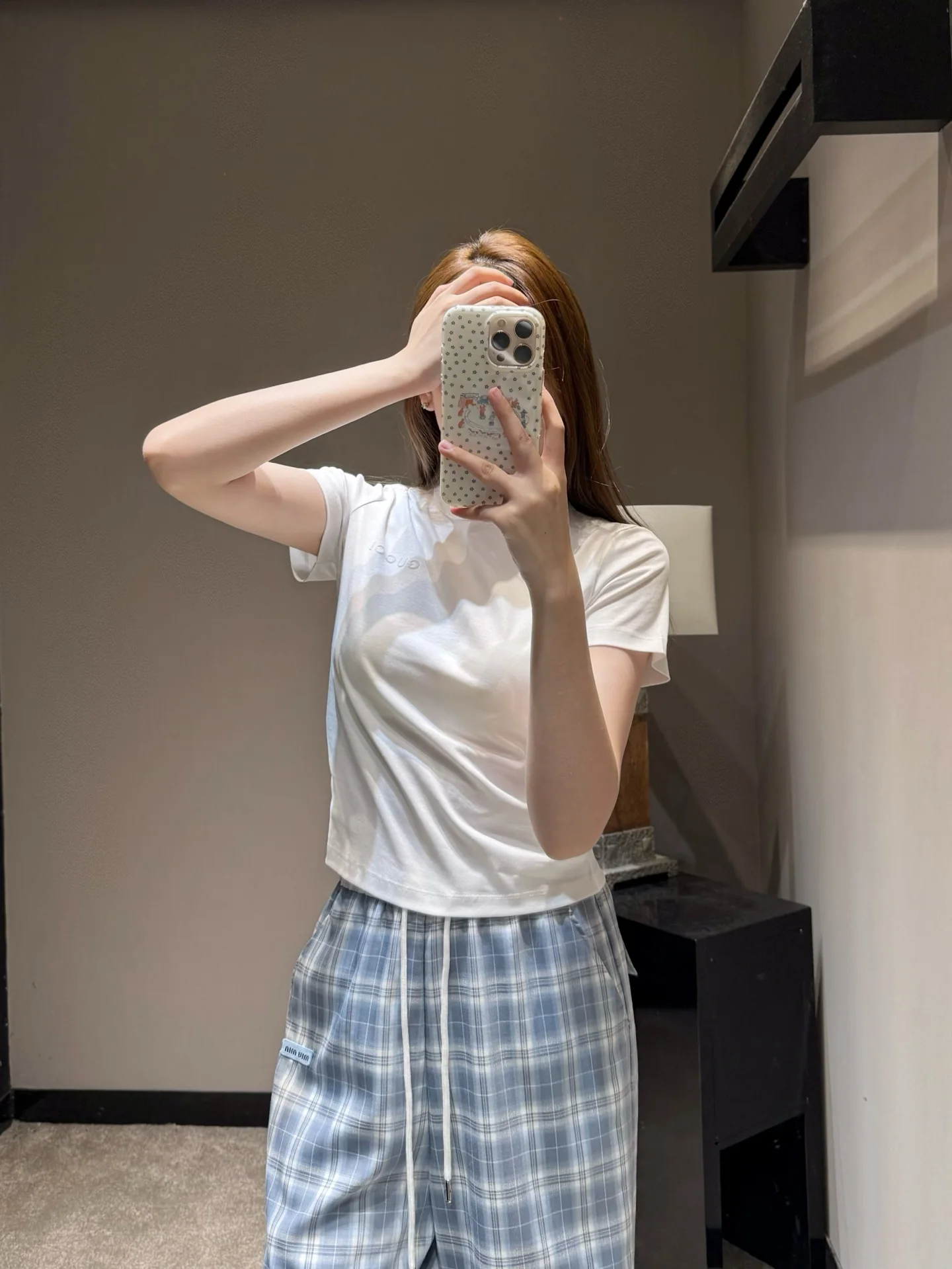 구찌 클래식 레터 자수 반팔 티셔츠 상세 이미지 7