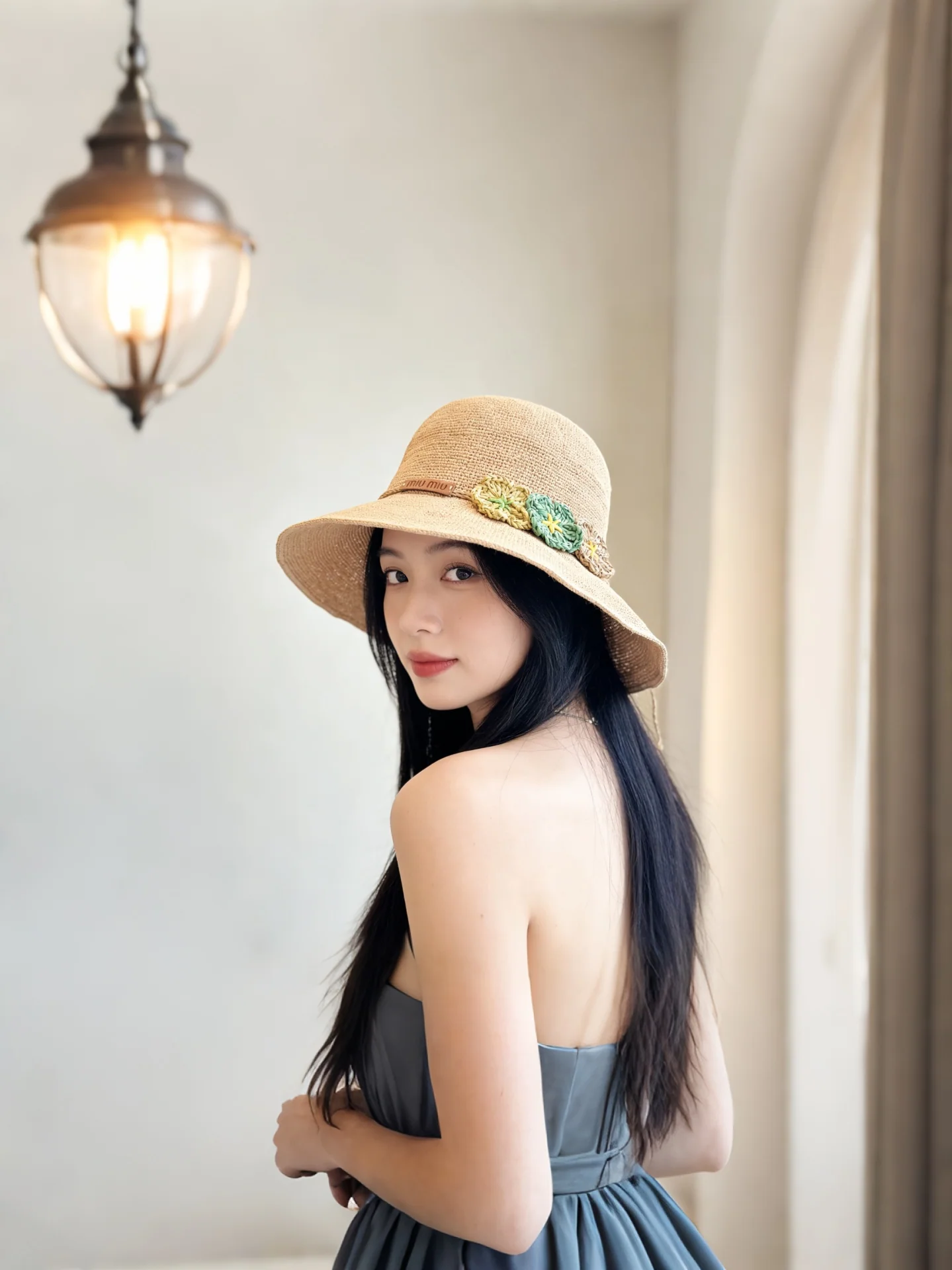 미우미우 라피아 플라워 장식 챙넓은 모자 상세 이미지 1