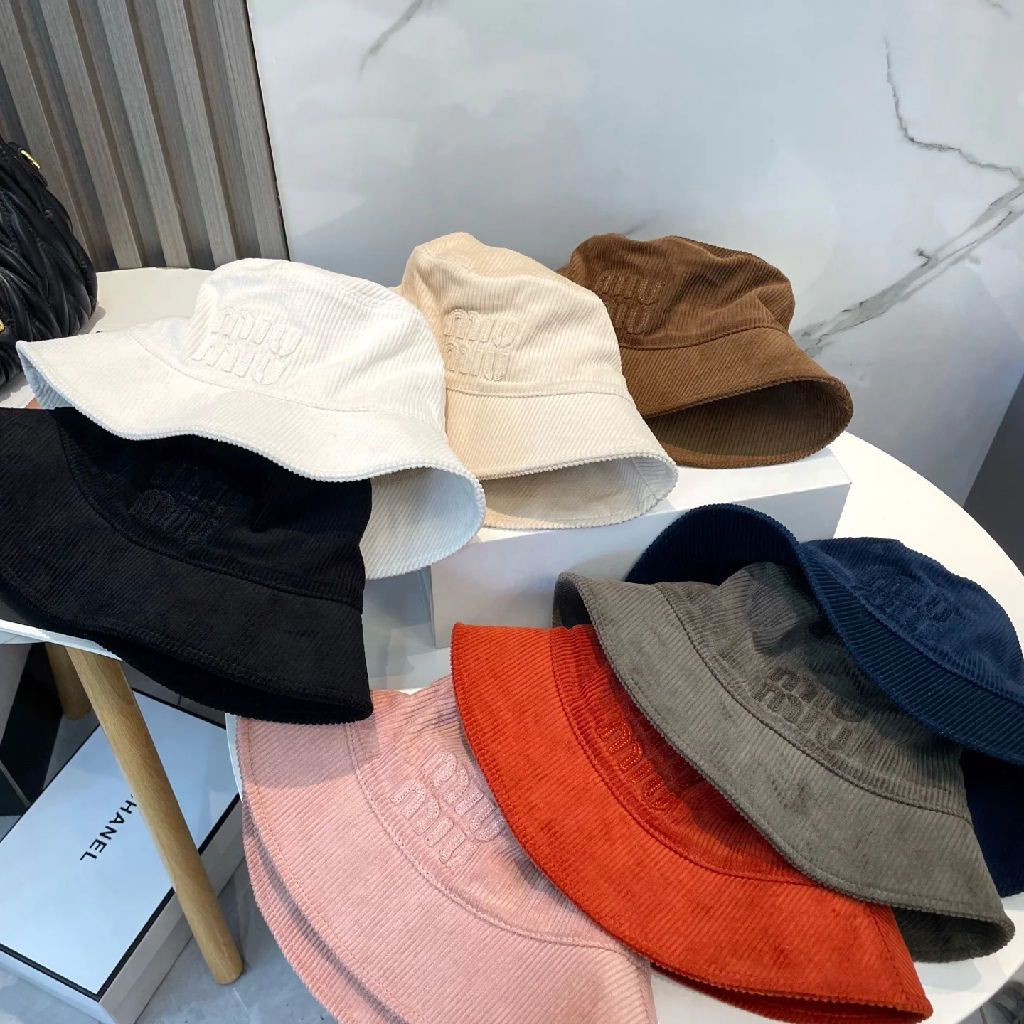 미우미우 모자 81327 Miu Miu Cap 상세 이미지 8