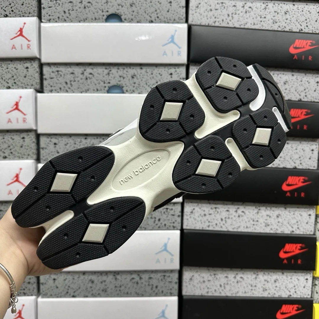 뉴발란스 [C] 9060 U9060510 202232 New Balance 9060 상세 이미지 2