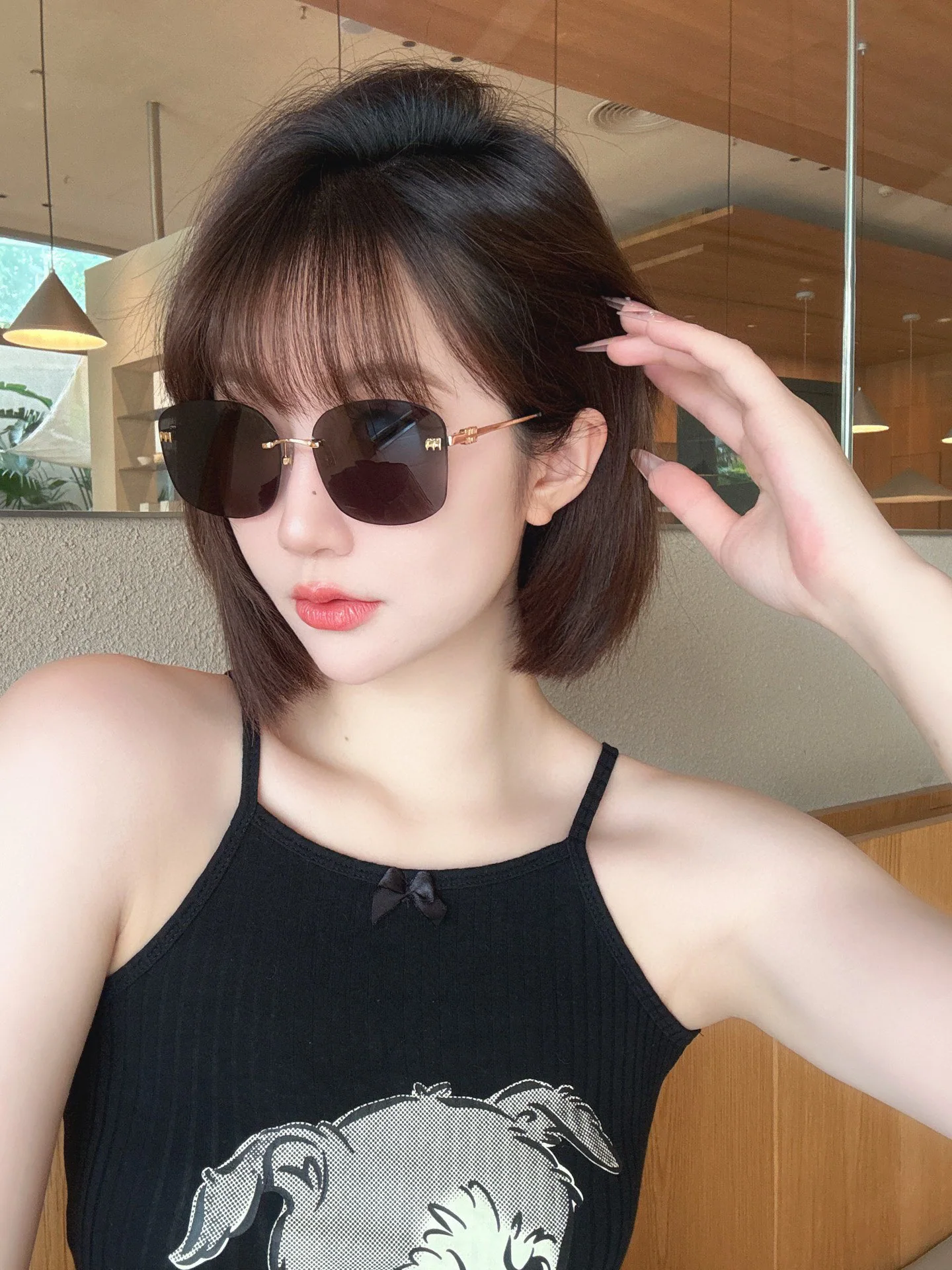 미우미우 VMU 73 ZS 선글라스 상세 이미지 5