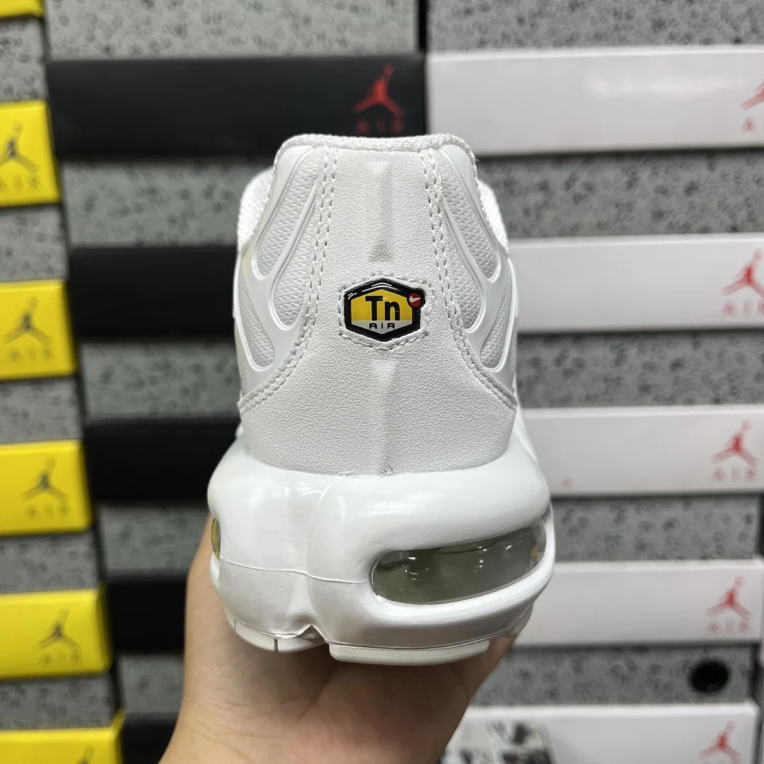 나이키 [DF] 에어 맥스 플러스 DA1472-100 201695 Nike Air Max Plus Supreme White 상세 이미지 5