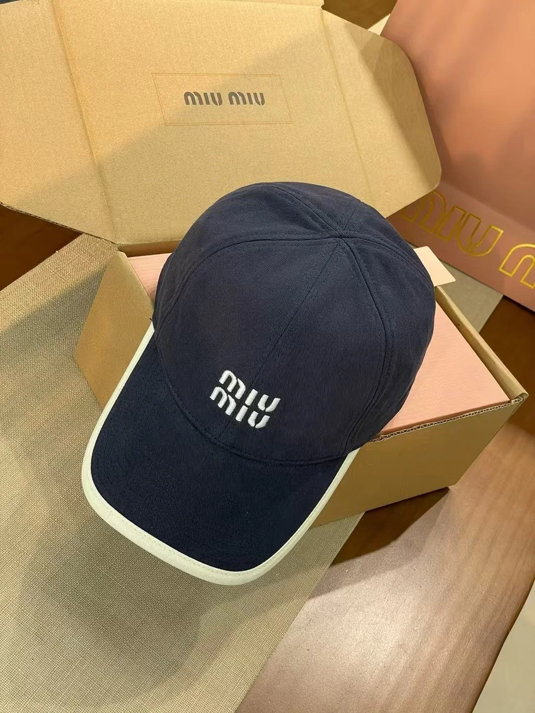 미우미우 모자 81433 Miu Miu Cap 상세 이미지 2
